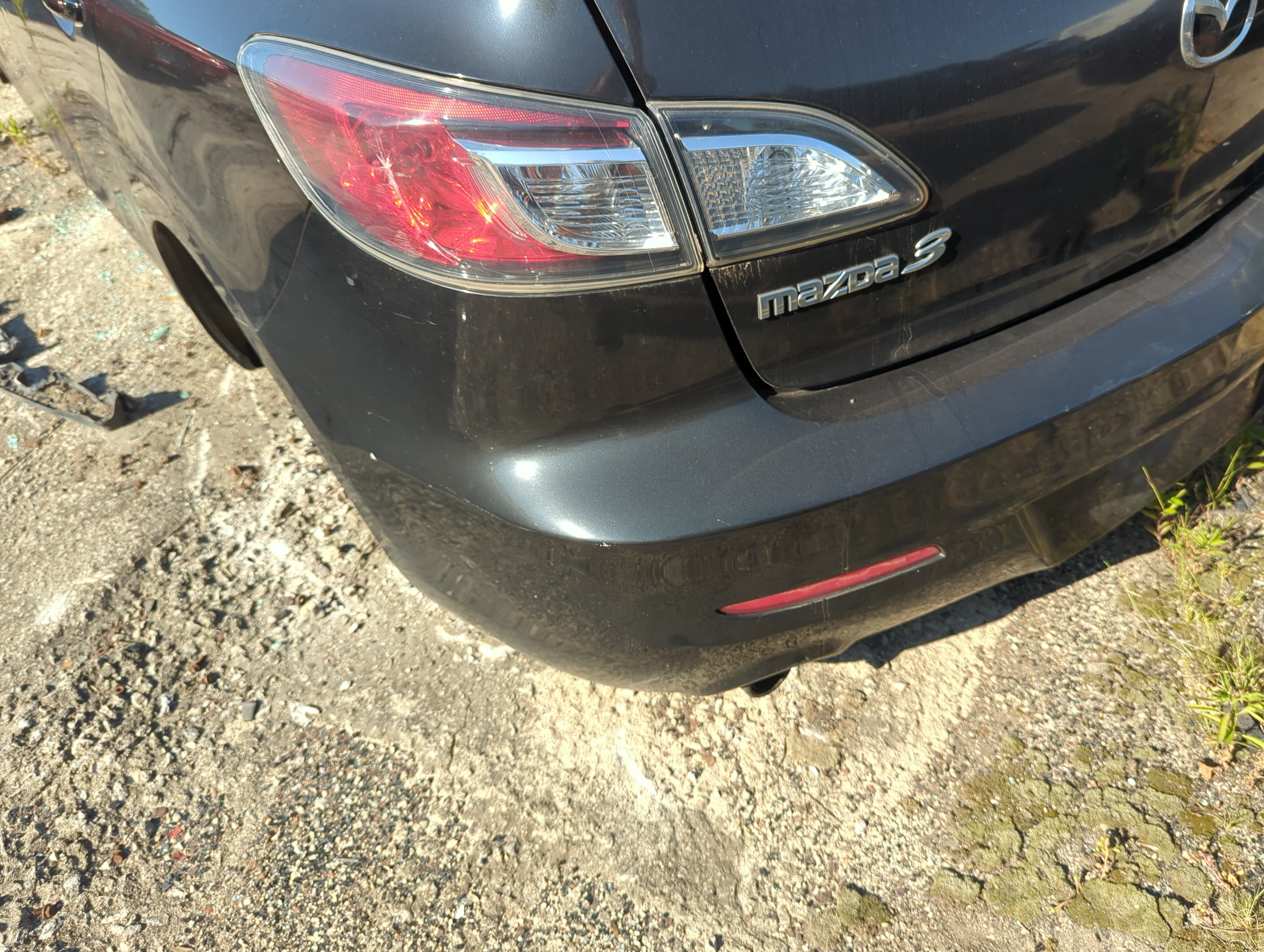 2010-2013 Mazda 3 Rear Bumper Assembly Oem 1150758 - Oemusedautoparts1.com