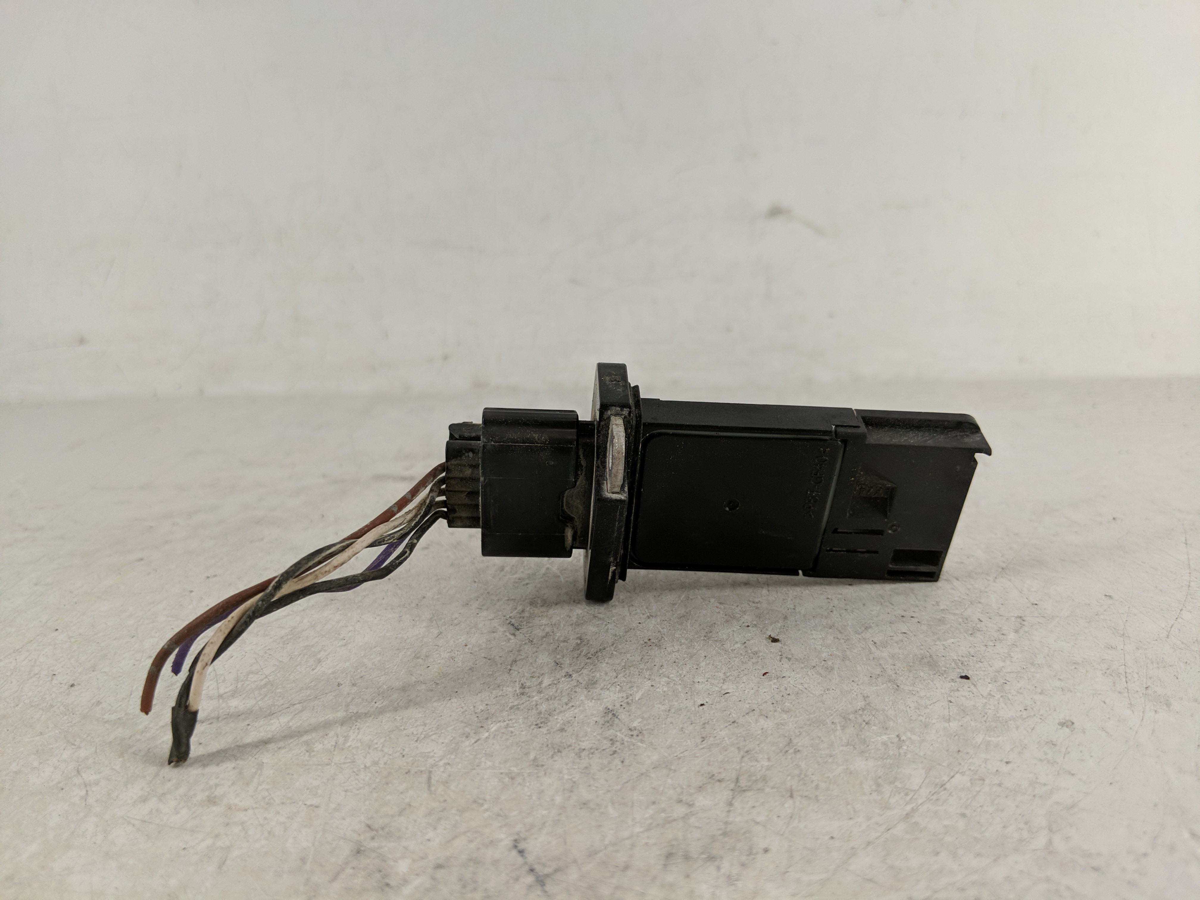 2012-2020 Nissan Nv2500 Mass Air Flow Meter Maf 1150761 - Oemusedautoparts1.com