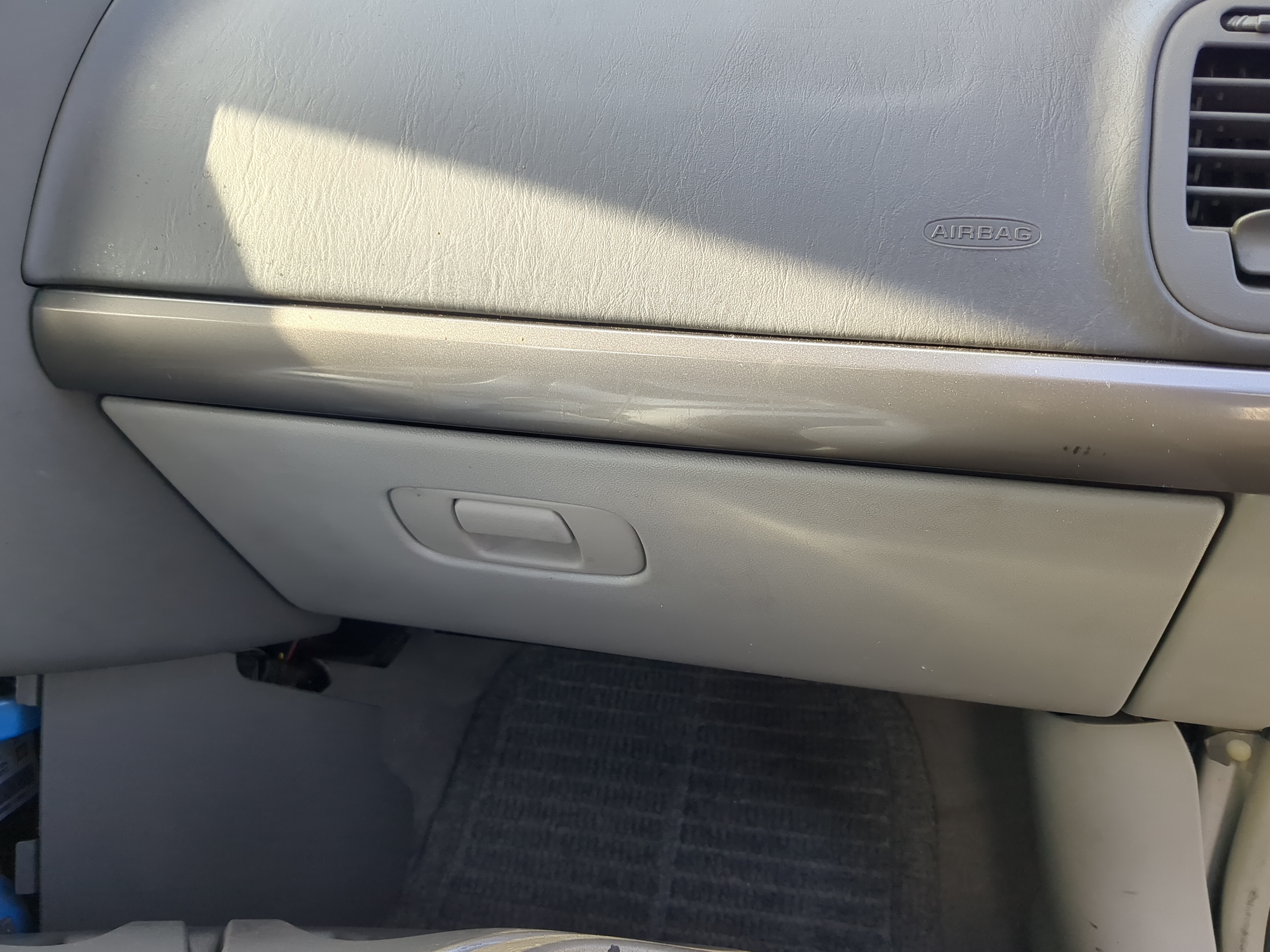 2008 Chevrolet Malibu Passenger Glove Box Door Storage Compartment 1150911 - Oemusedautoparts1.com