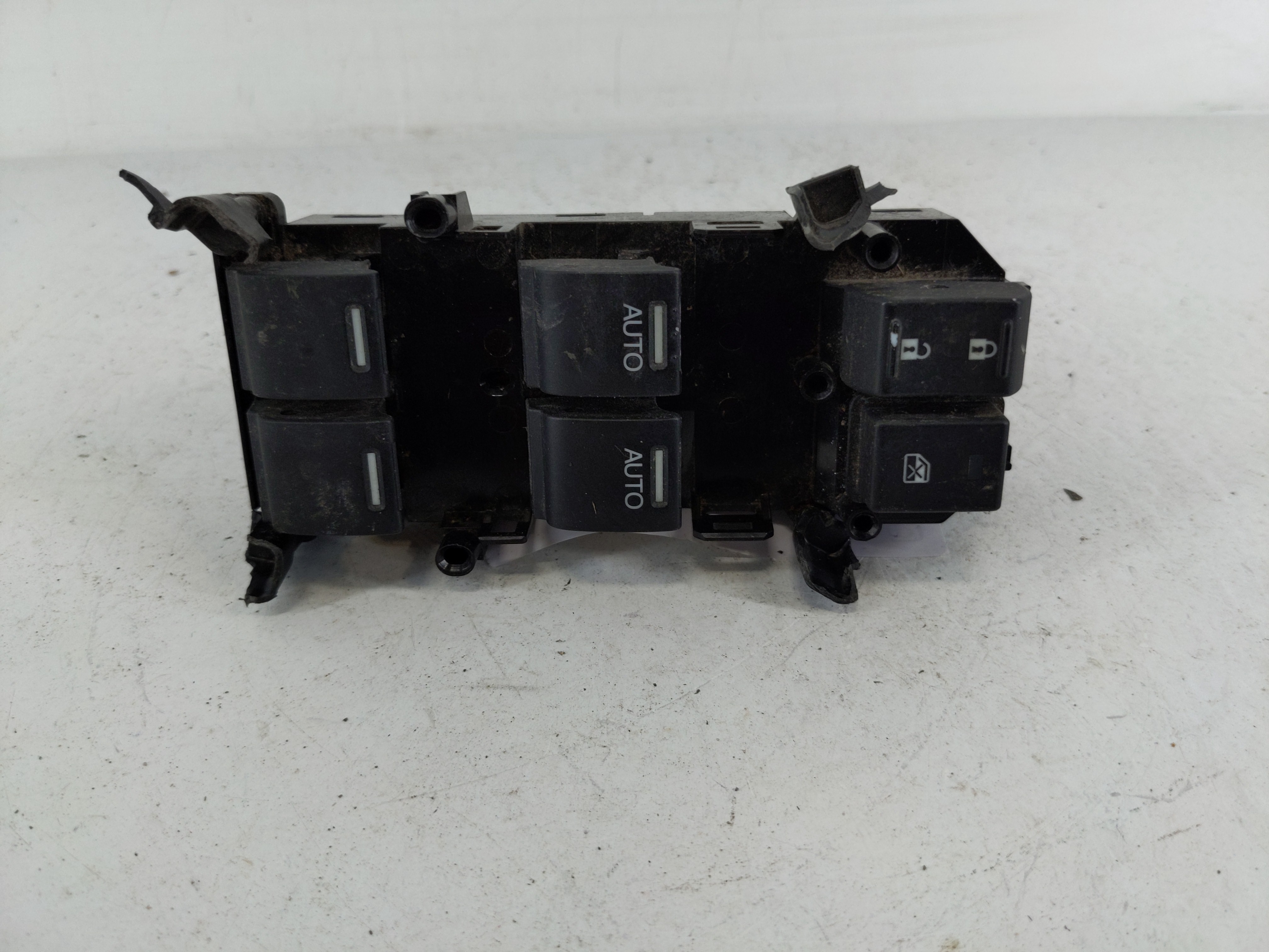 Picture of 2016-2018 Honda Pilot Driver Left Door Master Power Window Switch 1150993