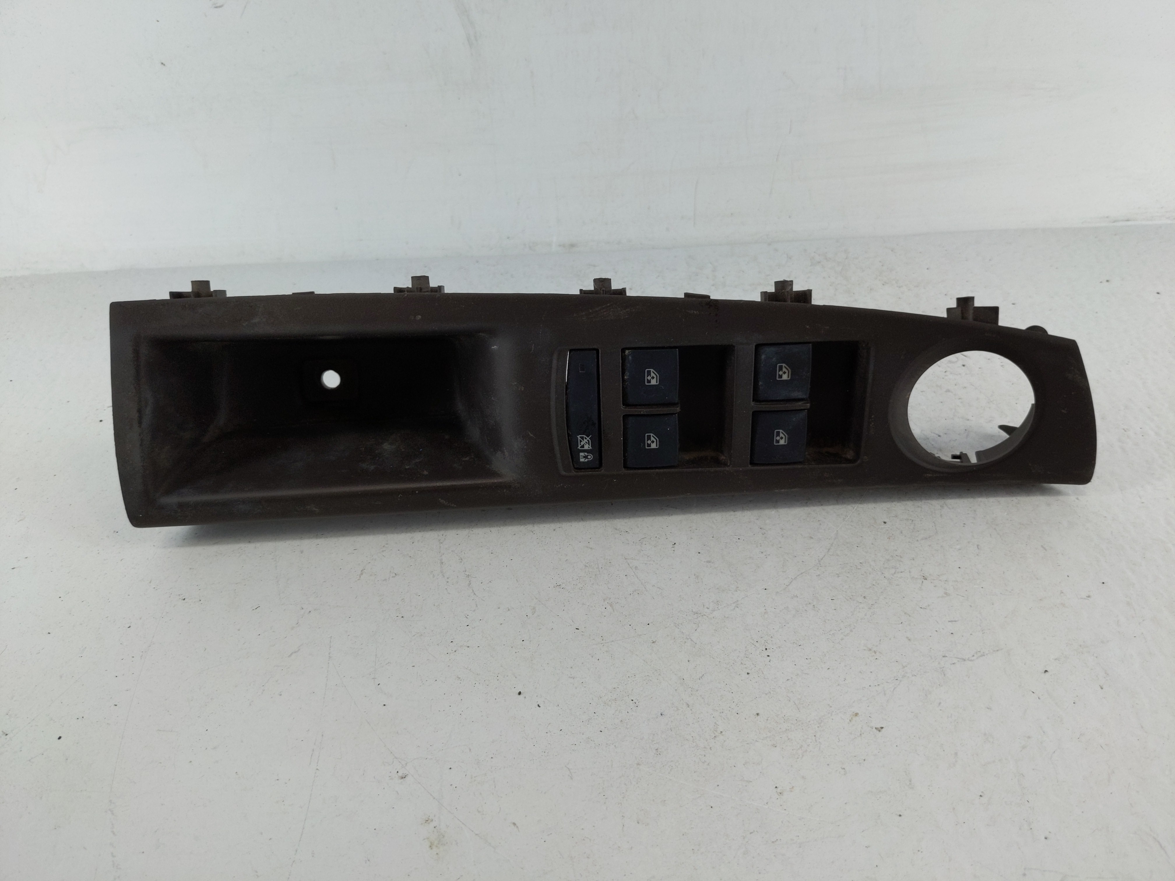 2011-2014 Chevrolet Cruze Driver Left Door Master Power Window Switch 1150998 - Oemusedautoparts1.com