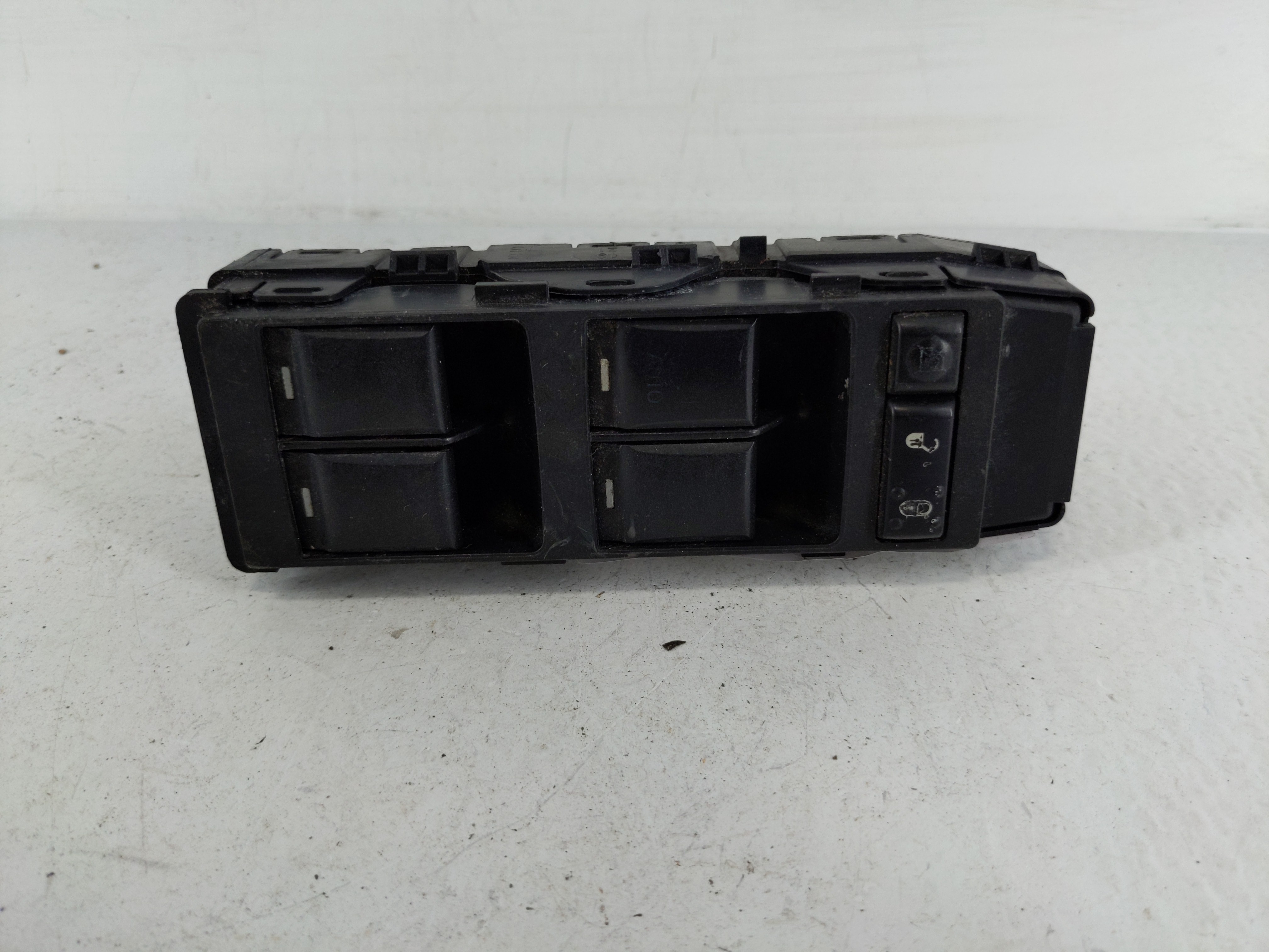 2011-2017 Jeep Patriot Driver Left Door Master Power Window Switch 1151007 - Oemusedautoparts1.com