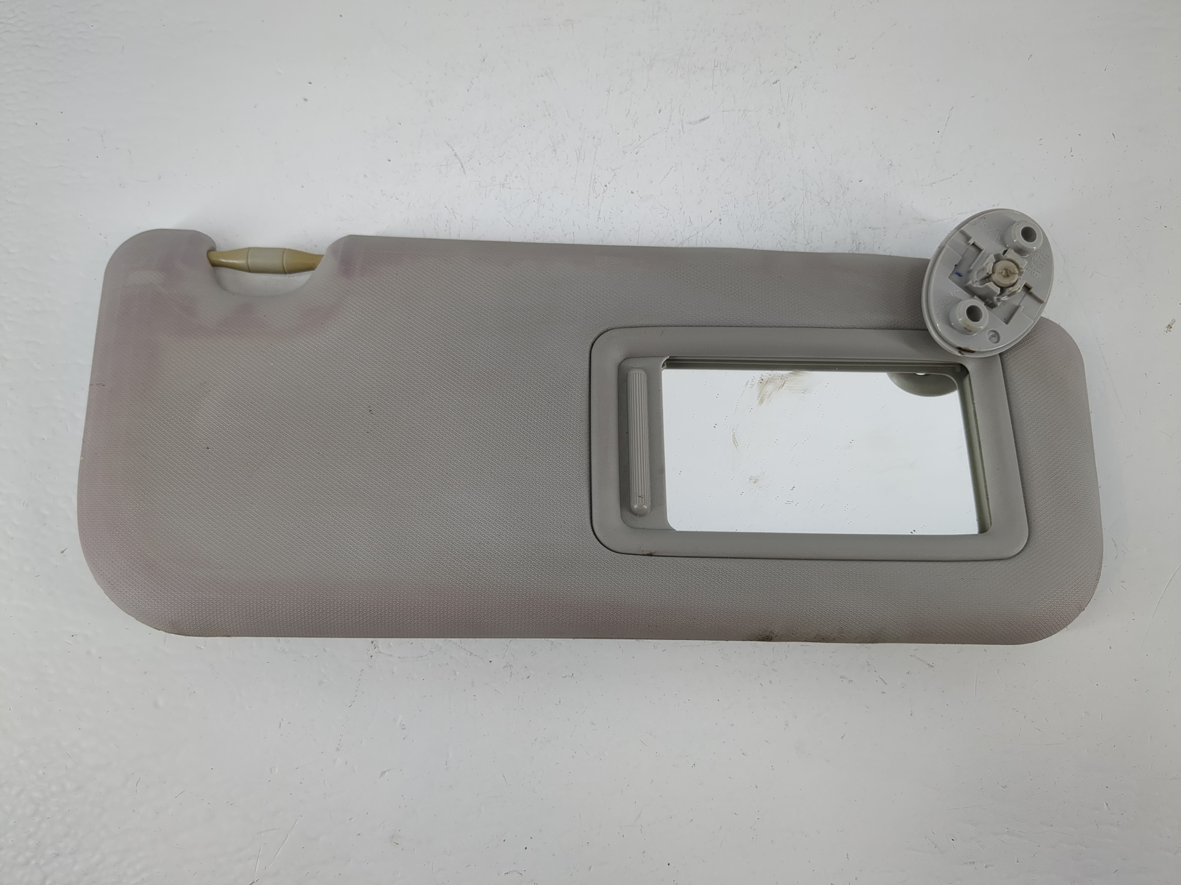 2014-2016 Toyota Corolla Passenger Sun Visor Mirror Right Sunvisor Gray 1151042 - Oemusedautoparts1.com
