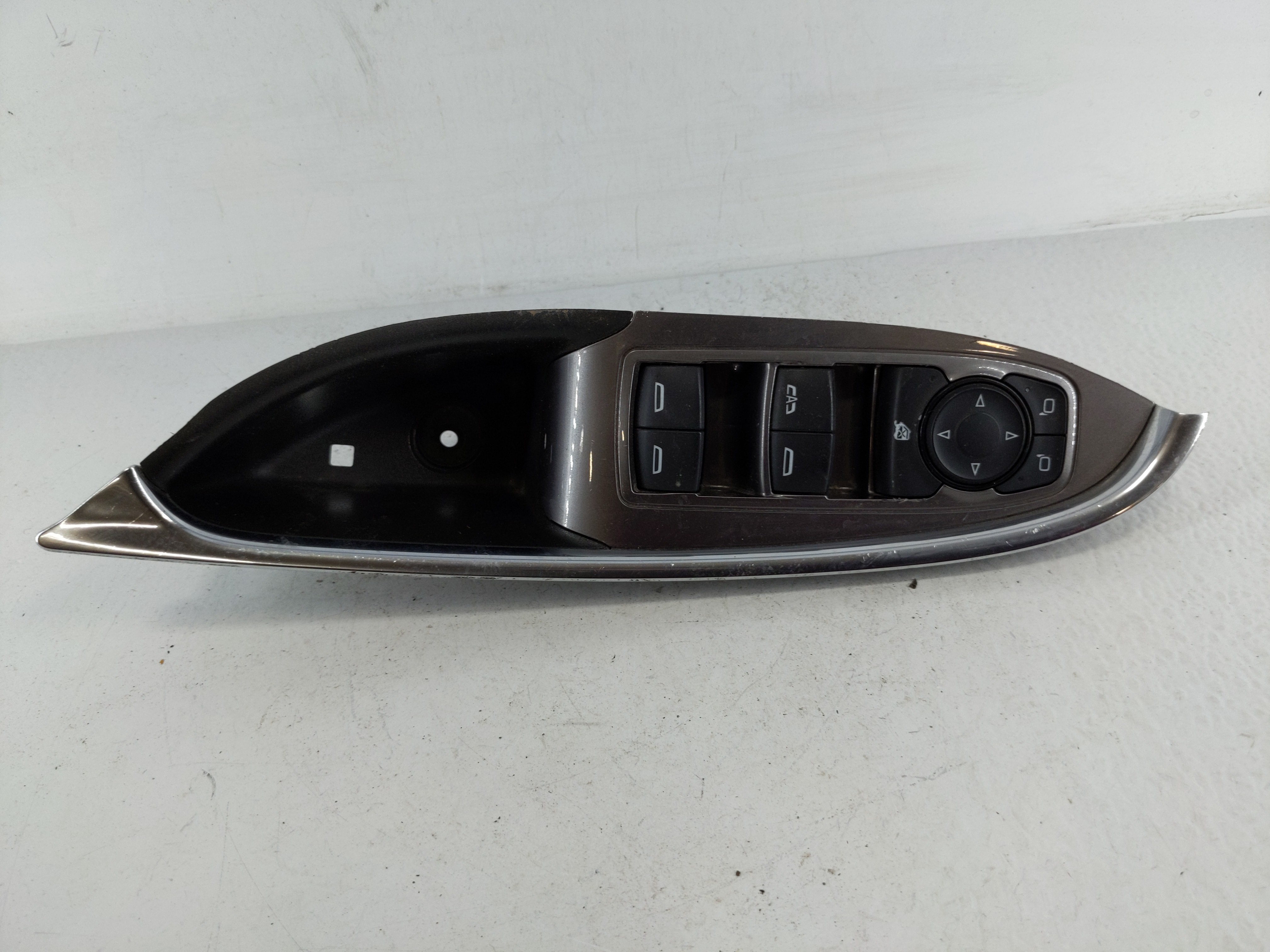 2016-2021 Chevrolet Malibu Driver Left Door Master Power Window Switch 1151685 - Oemusedautoparts1.com