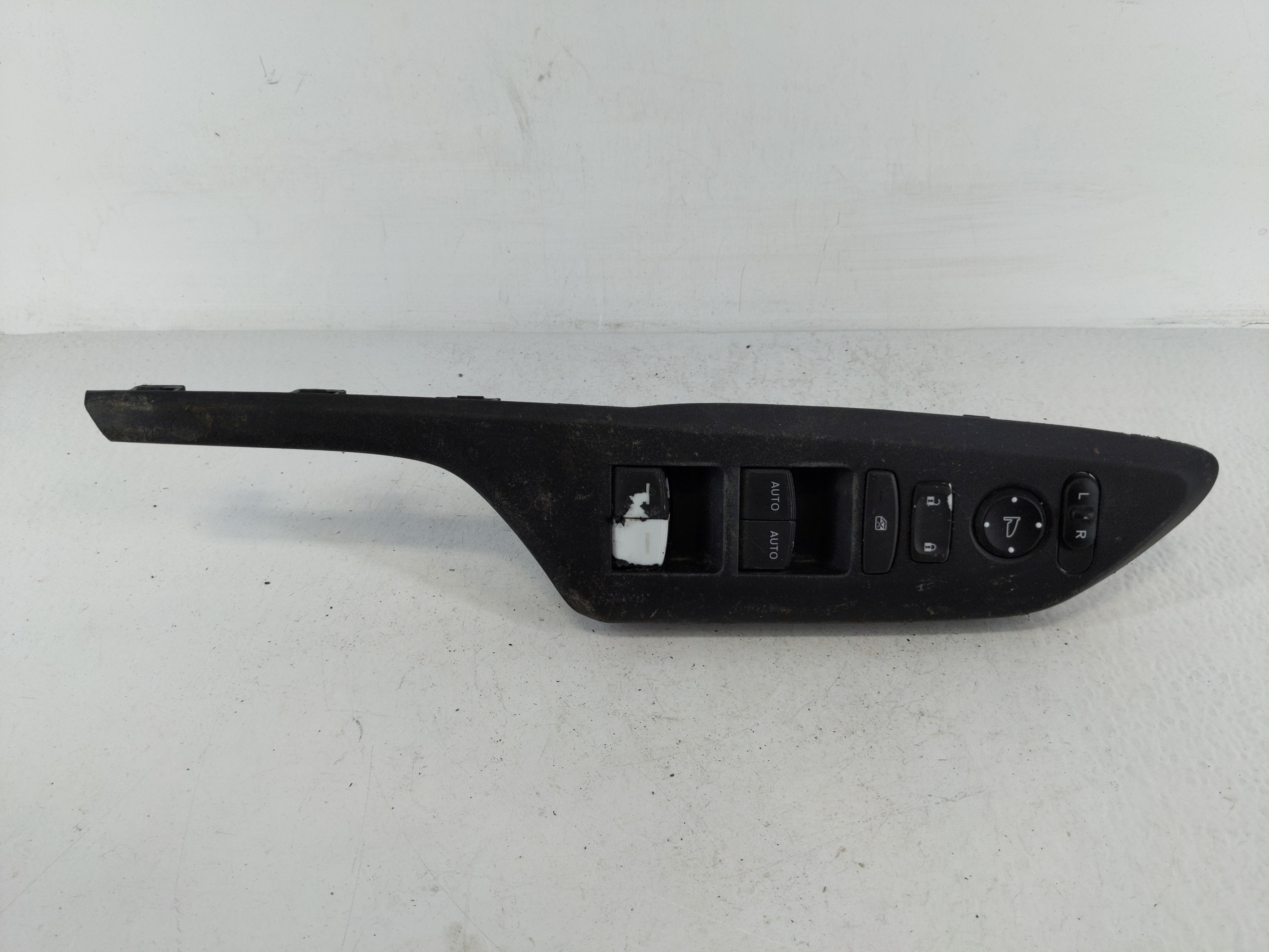 2016-2021 Honda Civic Driver Left Door Master Power Window Switch 1151694 - Oemusedautoparts1.com