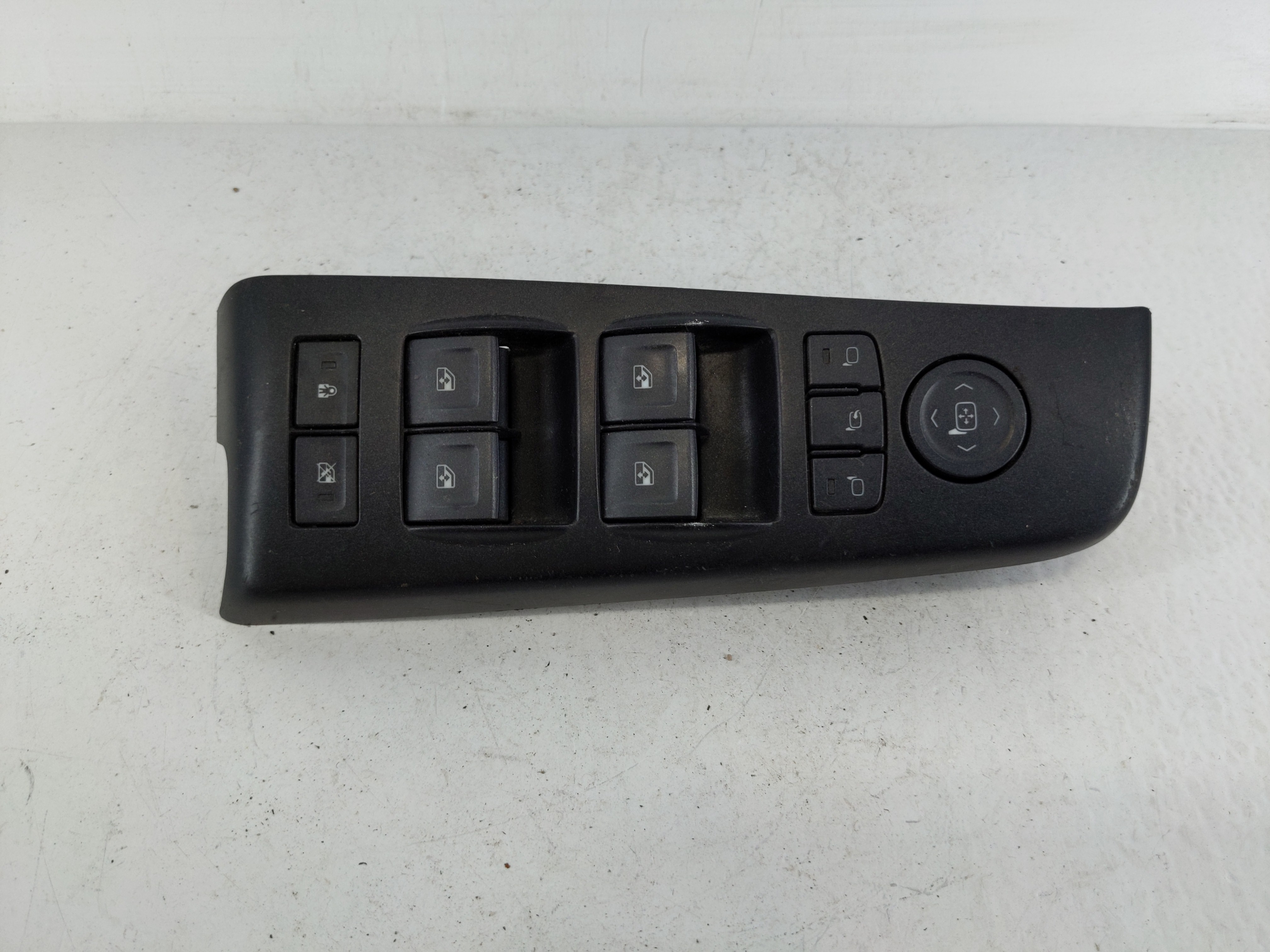 Chevrolet Suburban 1500 Driver Left Door Master Power Window Switch 1151710 - Oemusedautoparts1.com