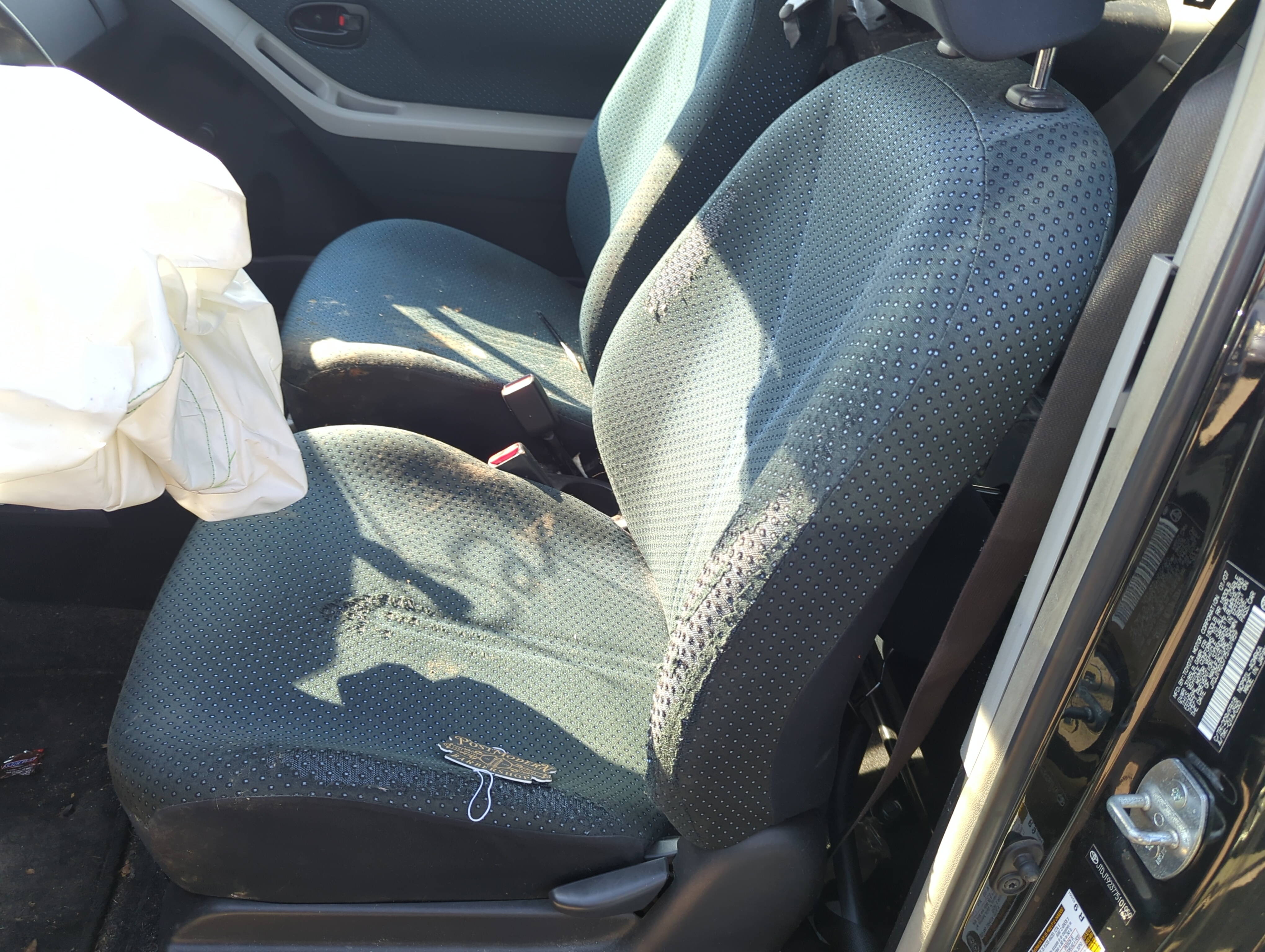 2006-2008 Toyota Yaris Driver Front Seat Oem 1151835 - Oemusedautoparts1.com