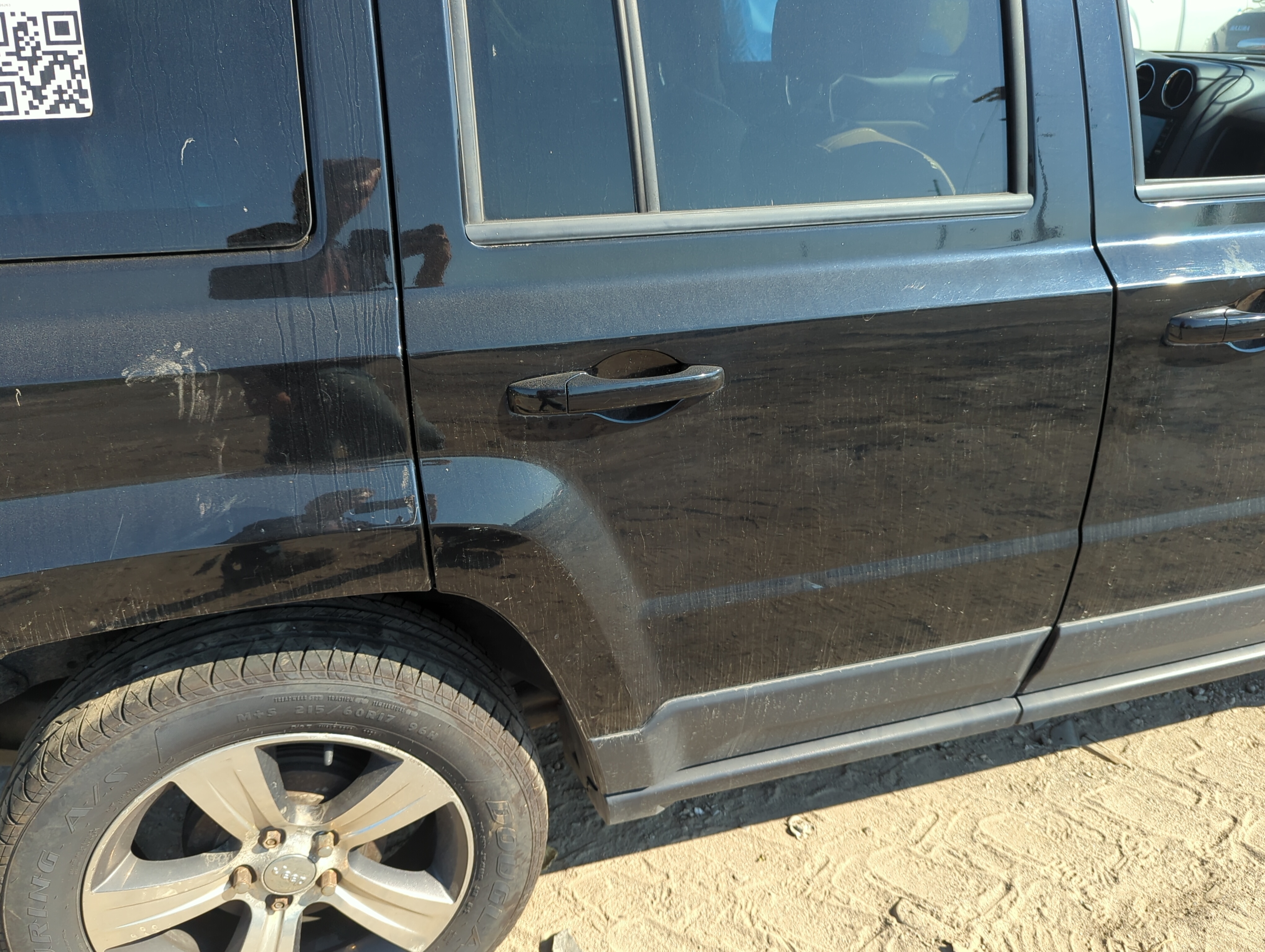 Picture of 2011-2017 Jeep Patriot Passenger Rear Door Oem 1151922