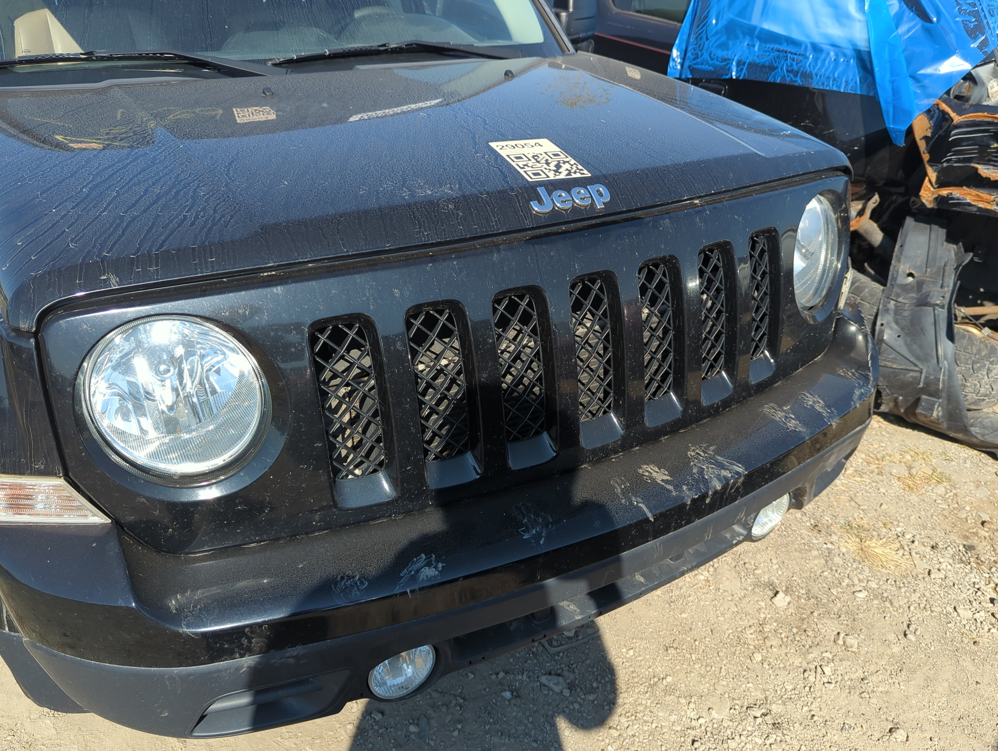 2011-2017 Jeep Patriot Front Grille Bumper Not Included 1152082 - Oemusedautoparts1.com