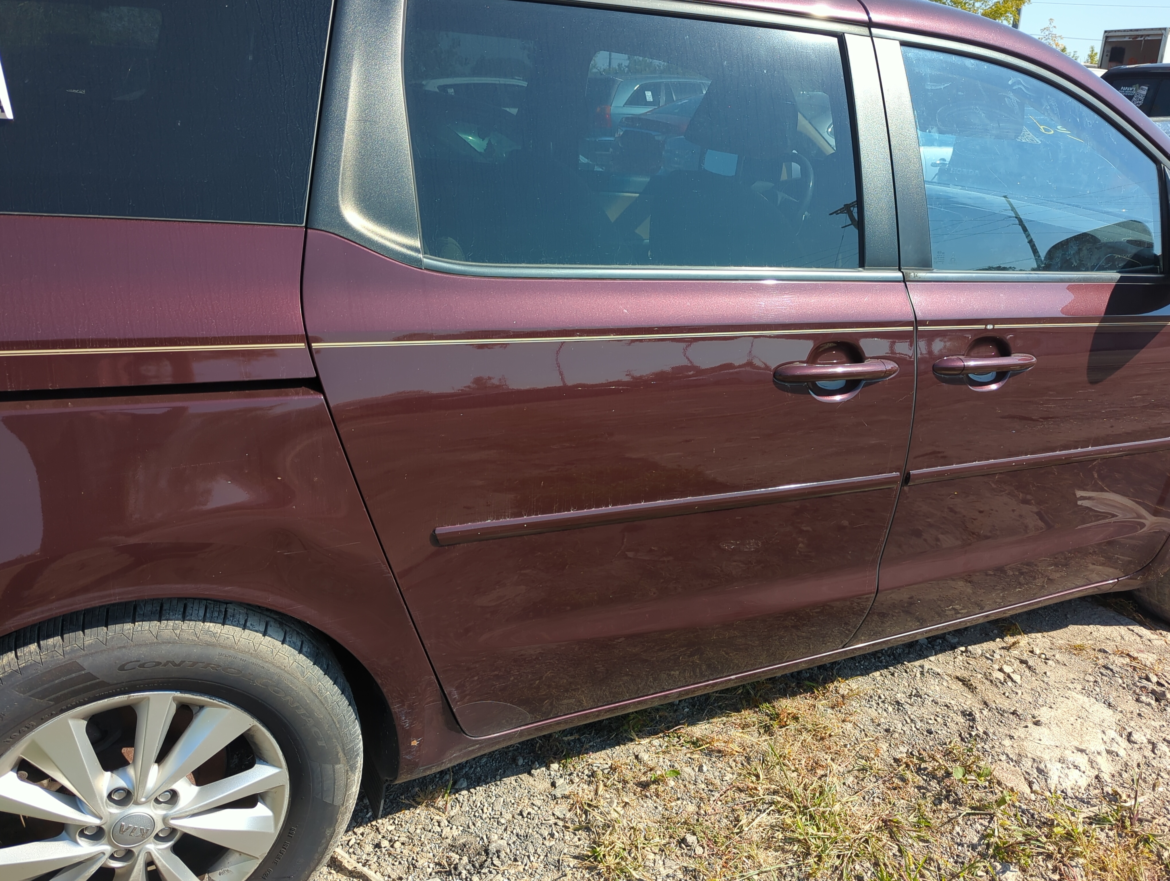 2015-2020 Kia Sedona Passenger Rear Door Oem 1152192 - Oemusedautoparts1.com