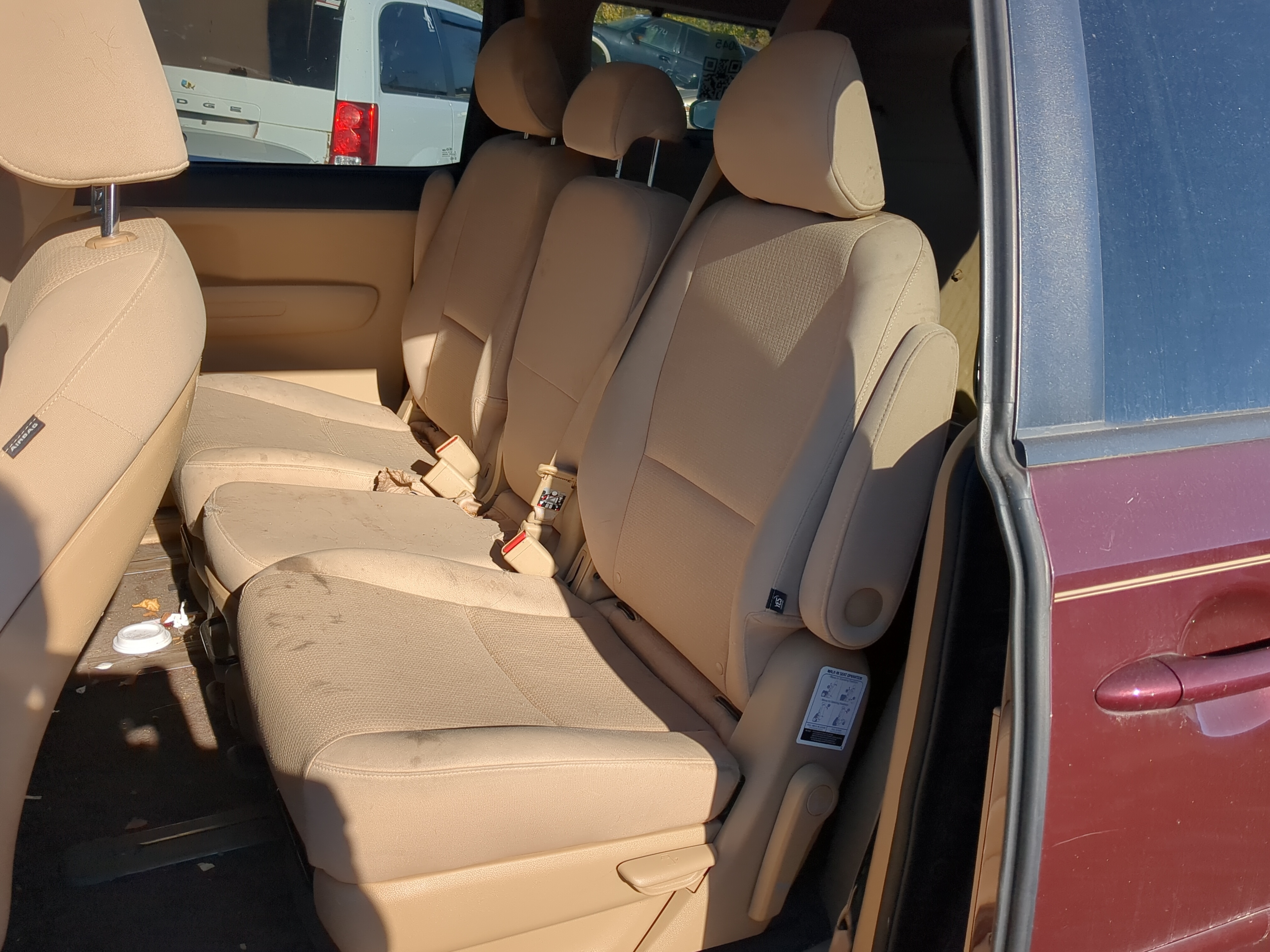 Picture of 2016 Kia Sedona Rear Seat Oem 1152253