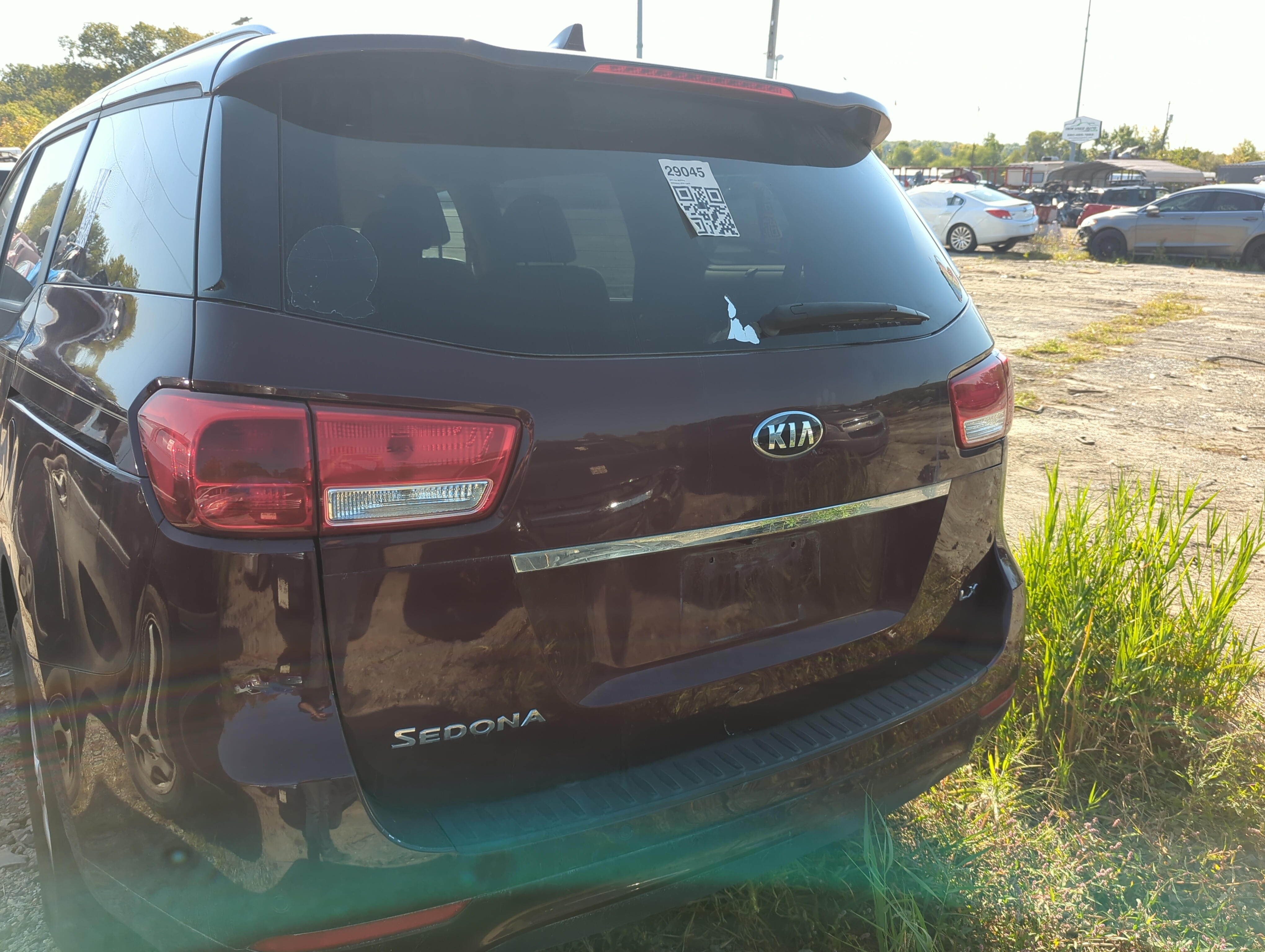 2015-2018 Kia Sedona Trunk/decklid/hatch/tailgate Oem 1152264 - Oemusedautoparts1.com