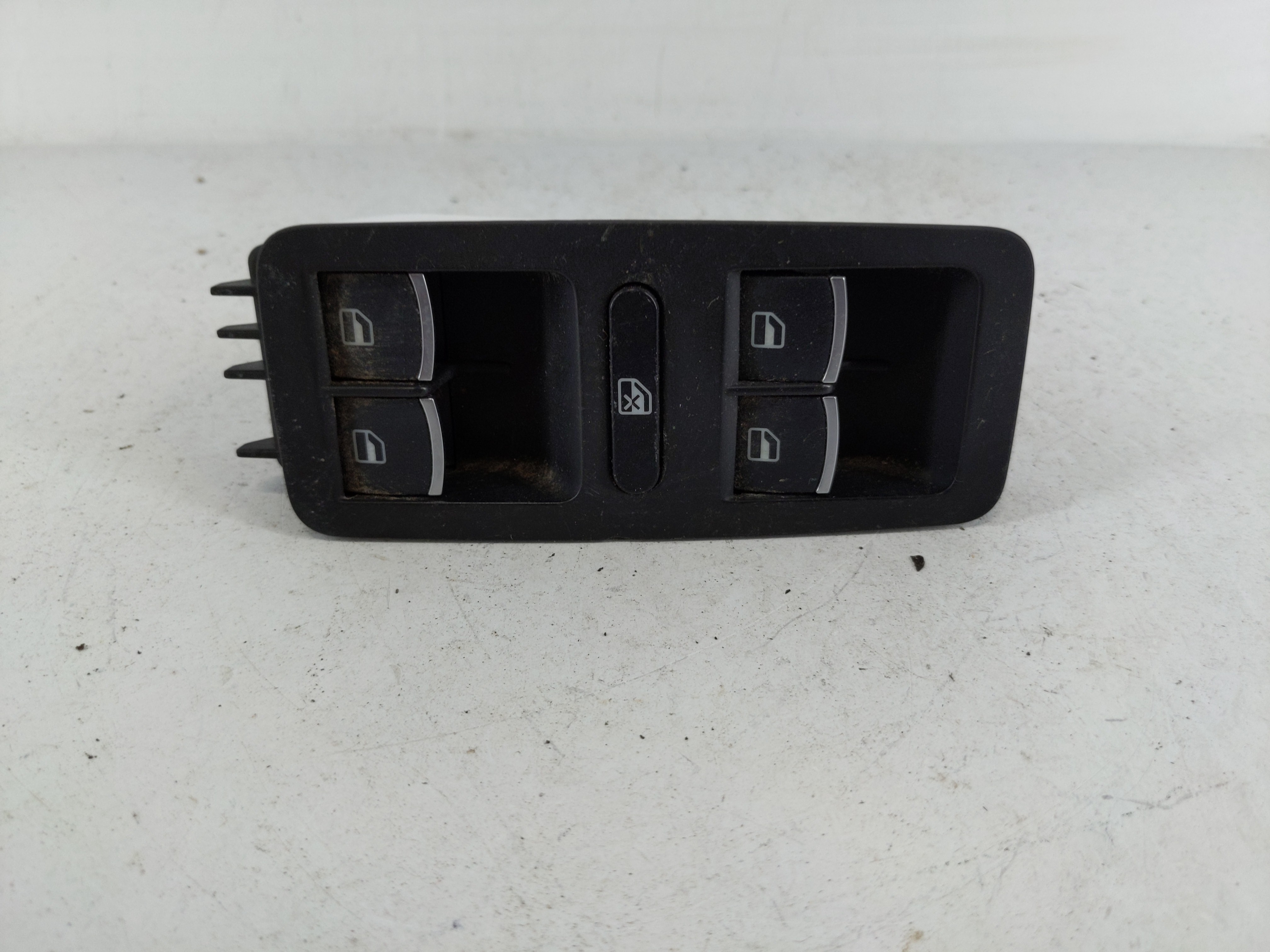 Picture of 2006-2020 Volkswagen Passat Driver Left Door Master Power Window Switch 1152357