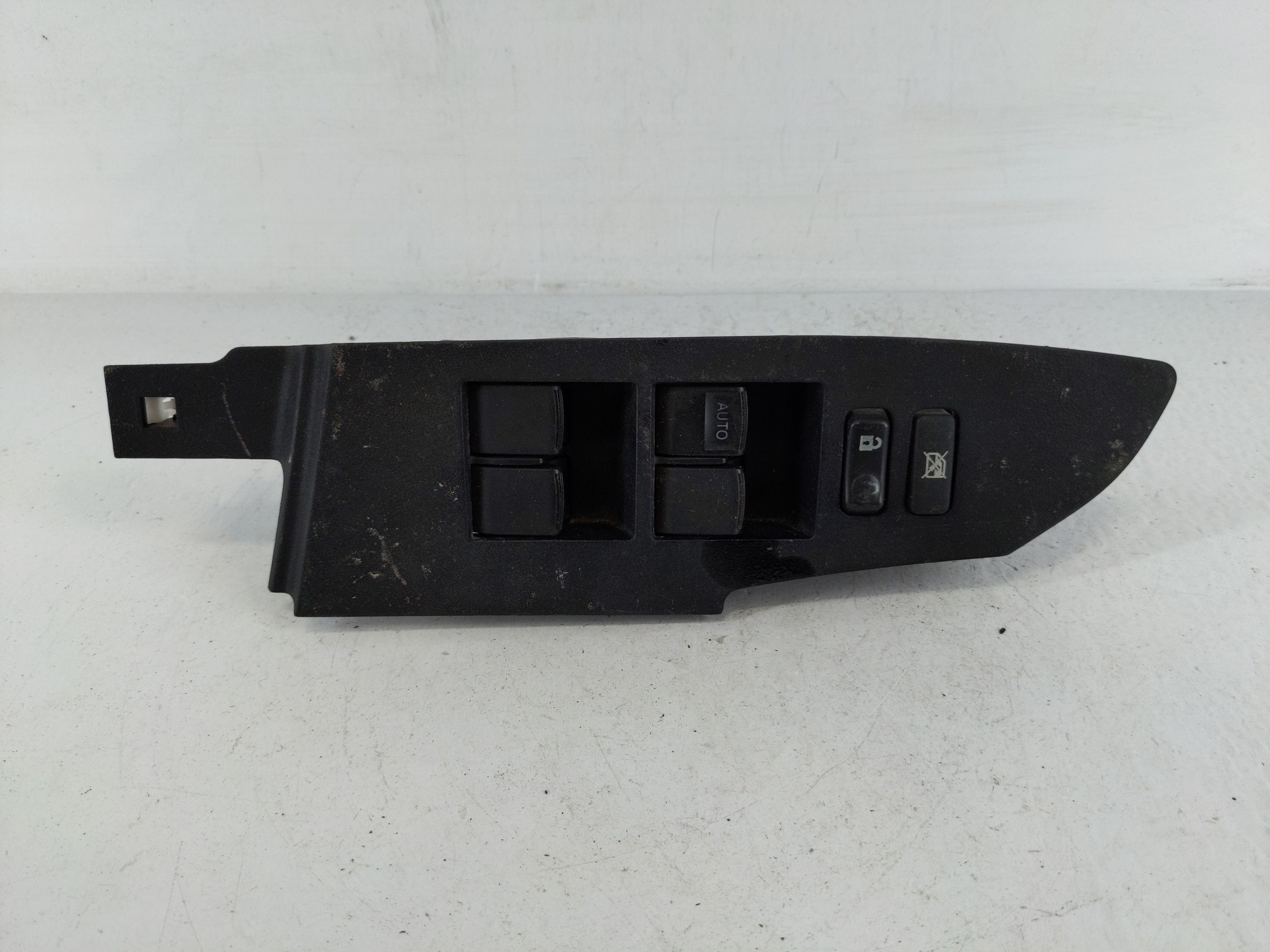Picture of 2014-2019 Toyota Corolla Driver Left Door Master Power Window Switch 1152361