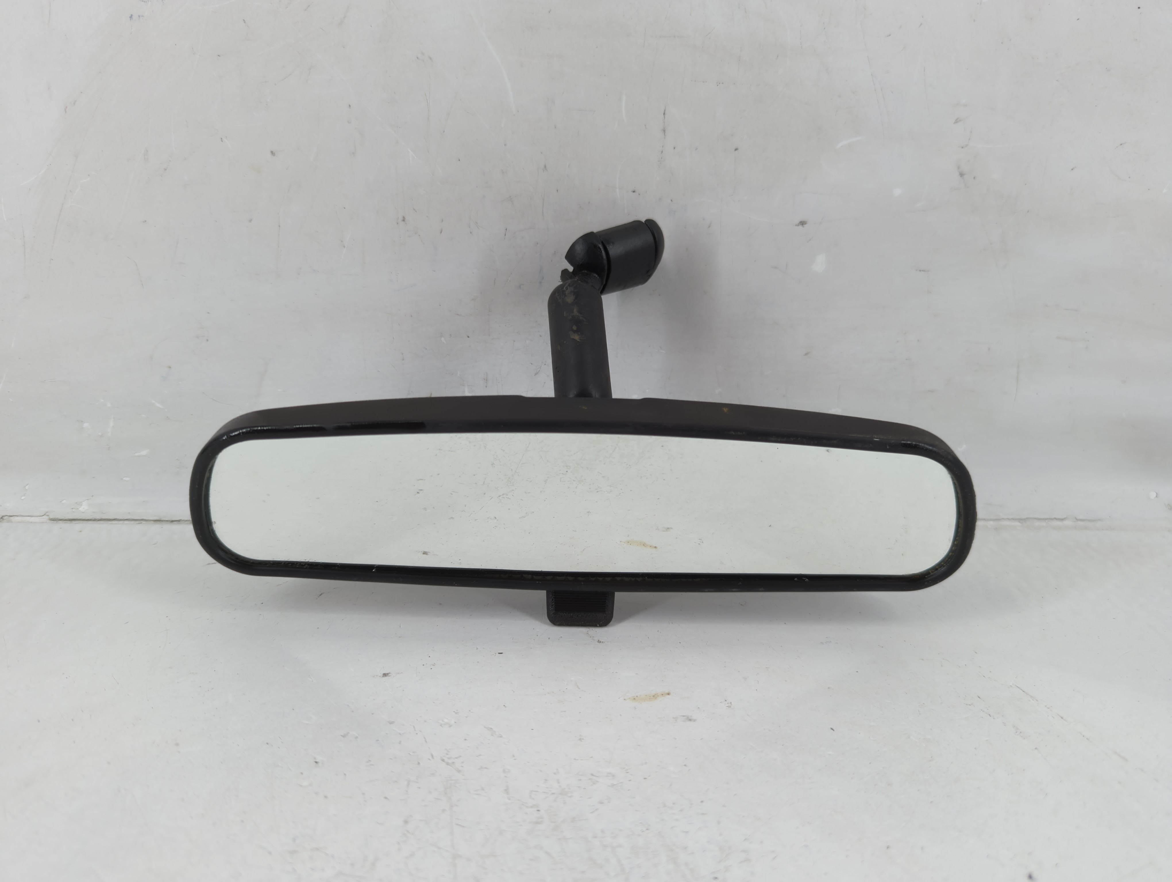 2013-2019 Ford Escape Interior Rear View Mirror Oem 1152384 - Oemusedautoparts1.com