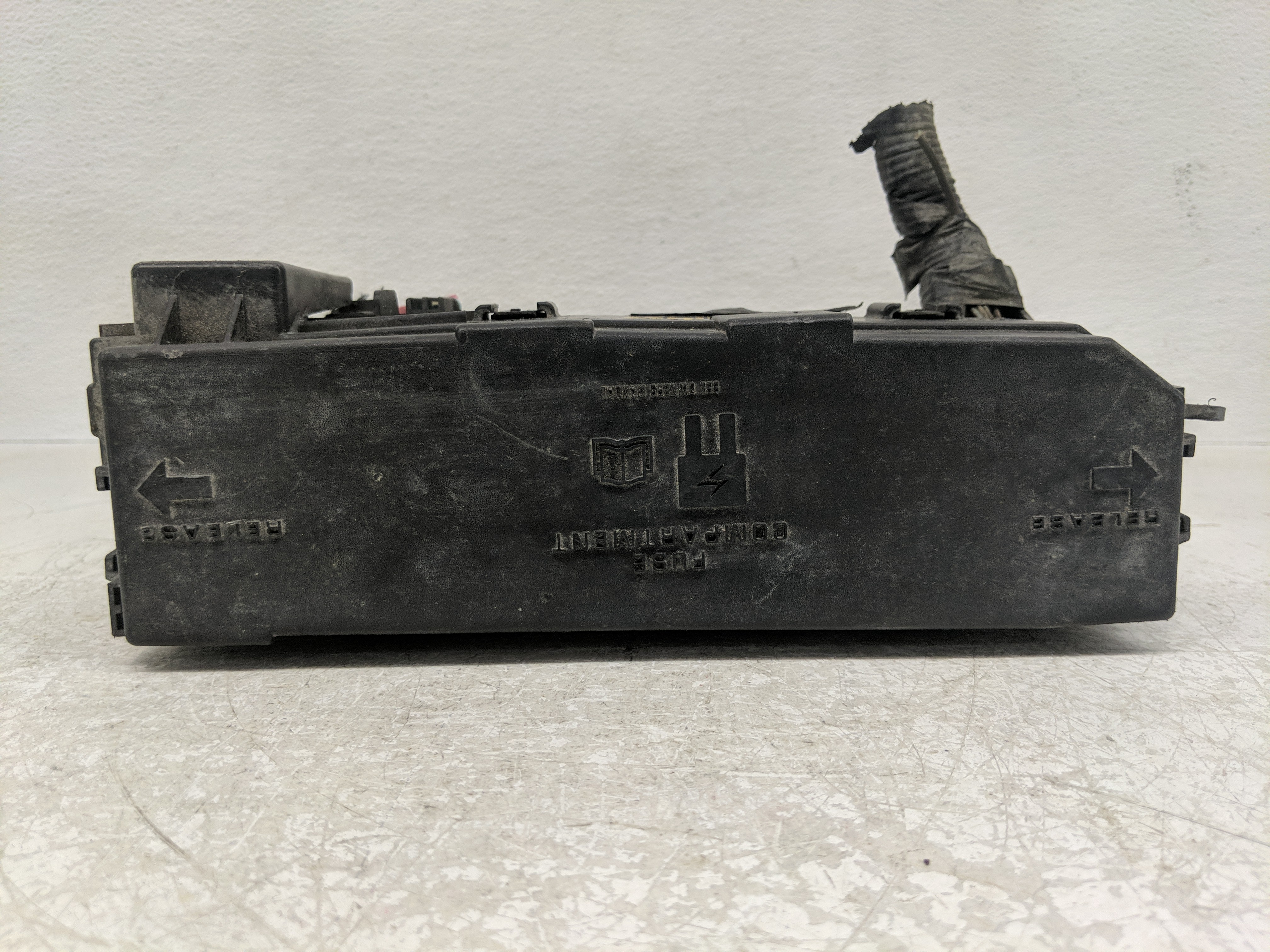 2008-2011 Ford Focus Fusebox Fuse Box Relay Module 1152405 - Oemusedautoparts1.com