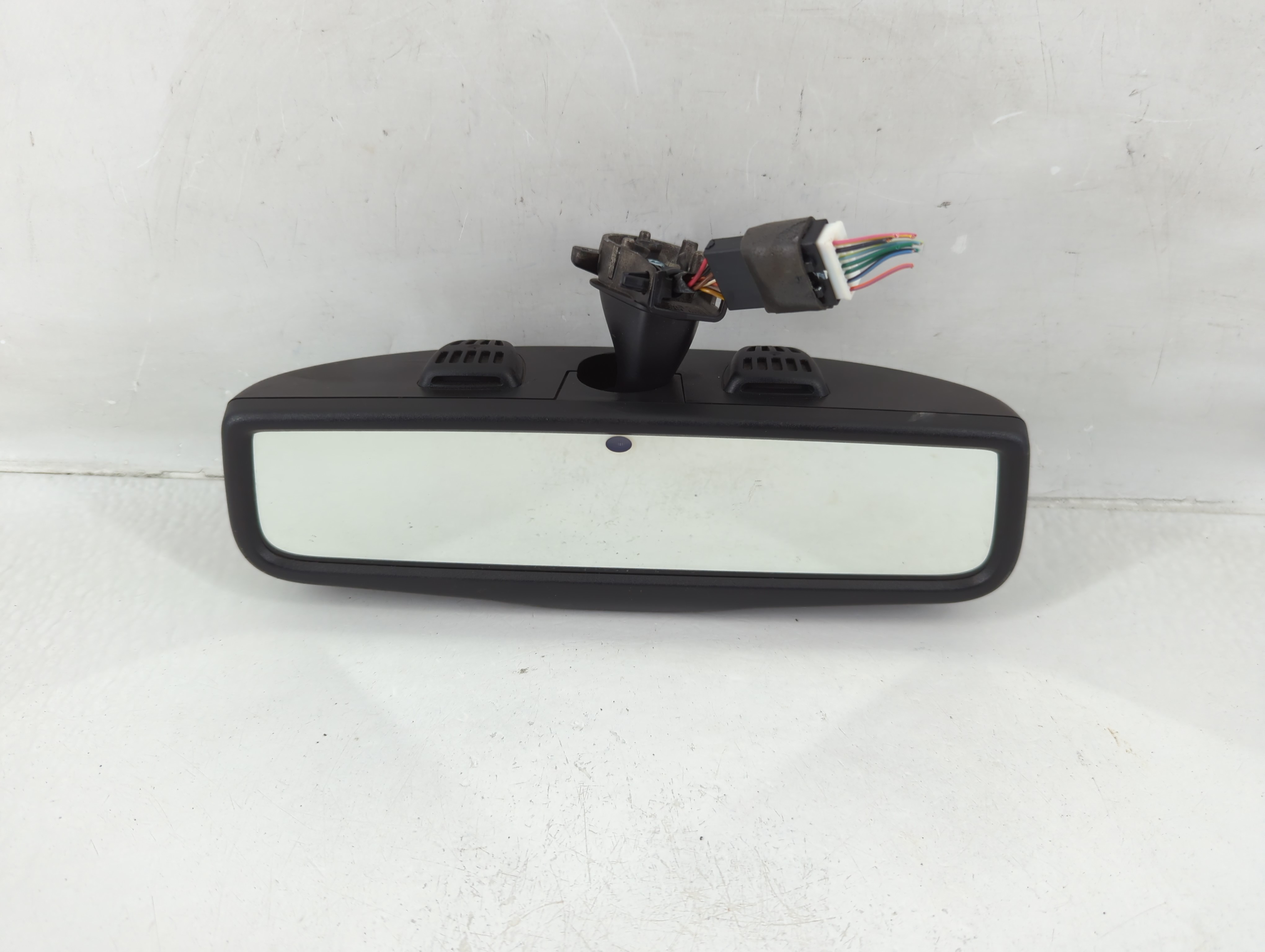 2011-2014 Chrysler 300 Interior Rear View Mirror Oem 1152444 - Oemusedautoparts1.com