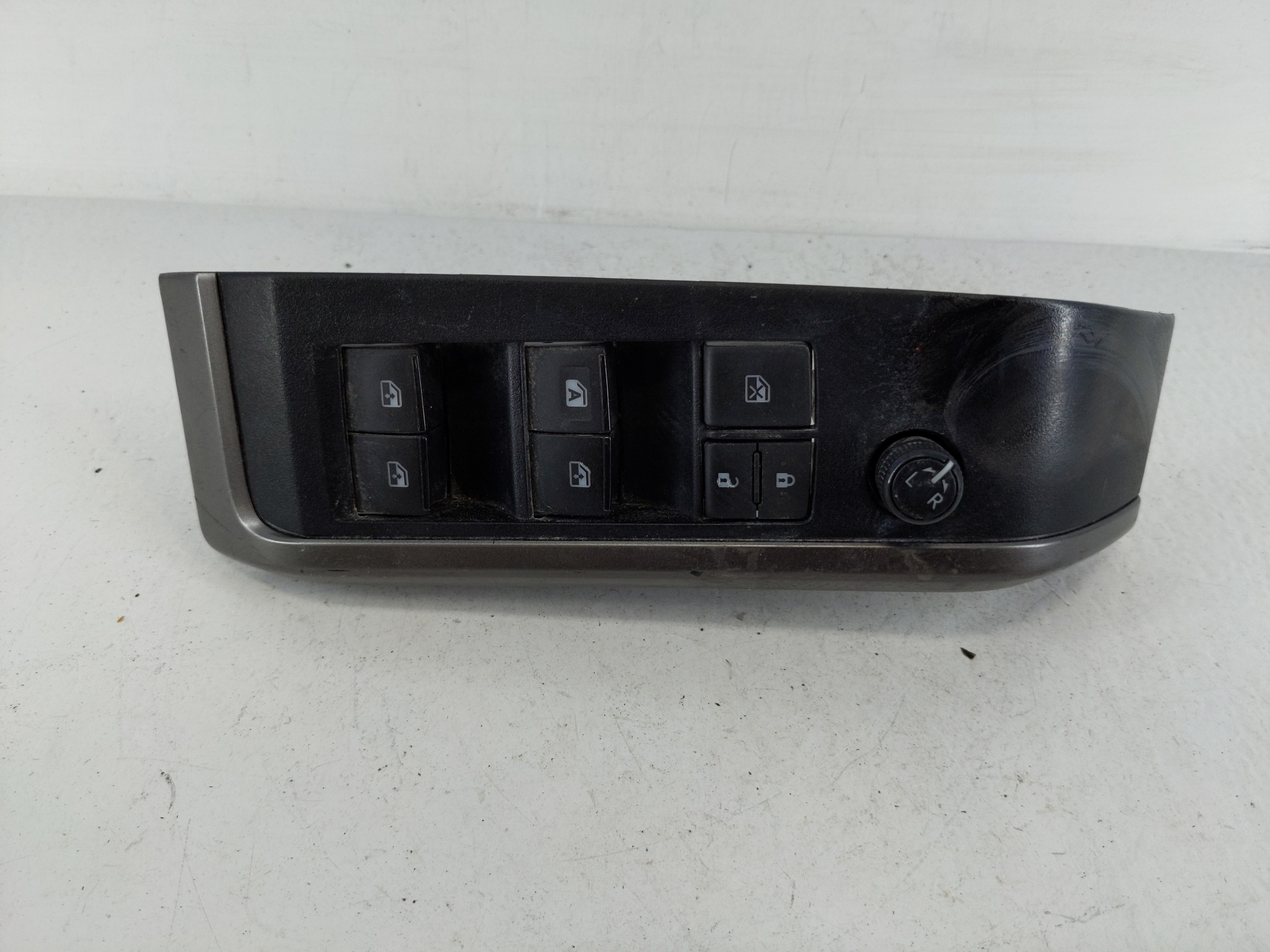 2016-2022 Toyota Tacoma Driver Left Door Master Power Window Switch 1152477 - Oemusedautoparts1.com