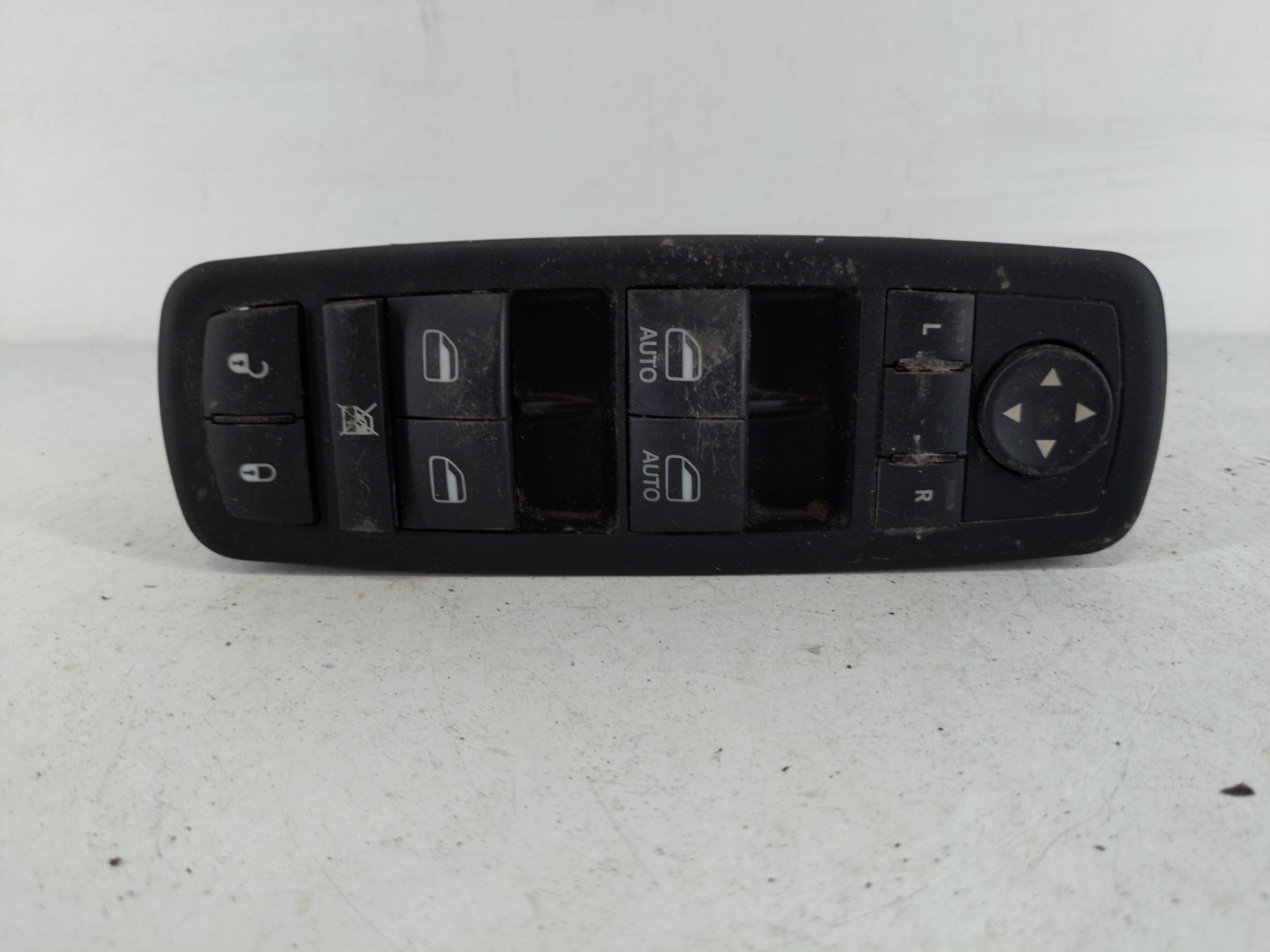 2011-2014 Dodge Charger Driver Left Door Master Power Window Switch 1152478 - Oemusedautoparts1.com