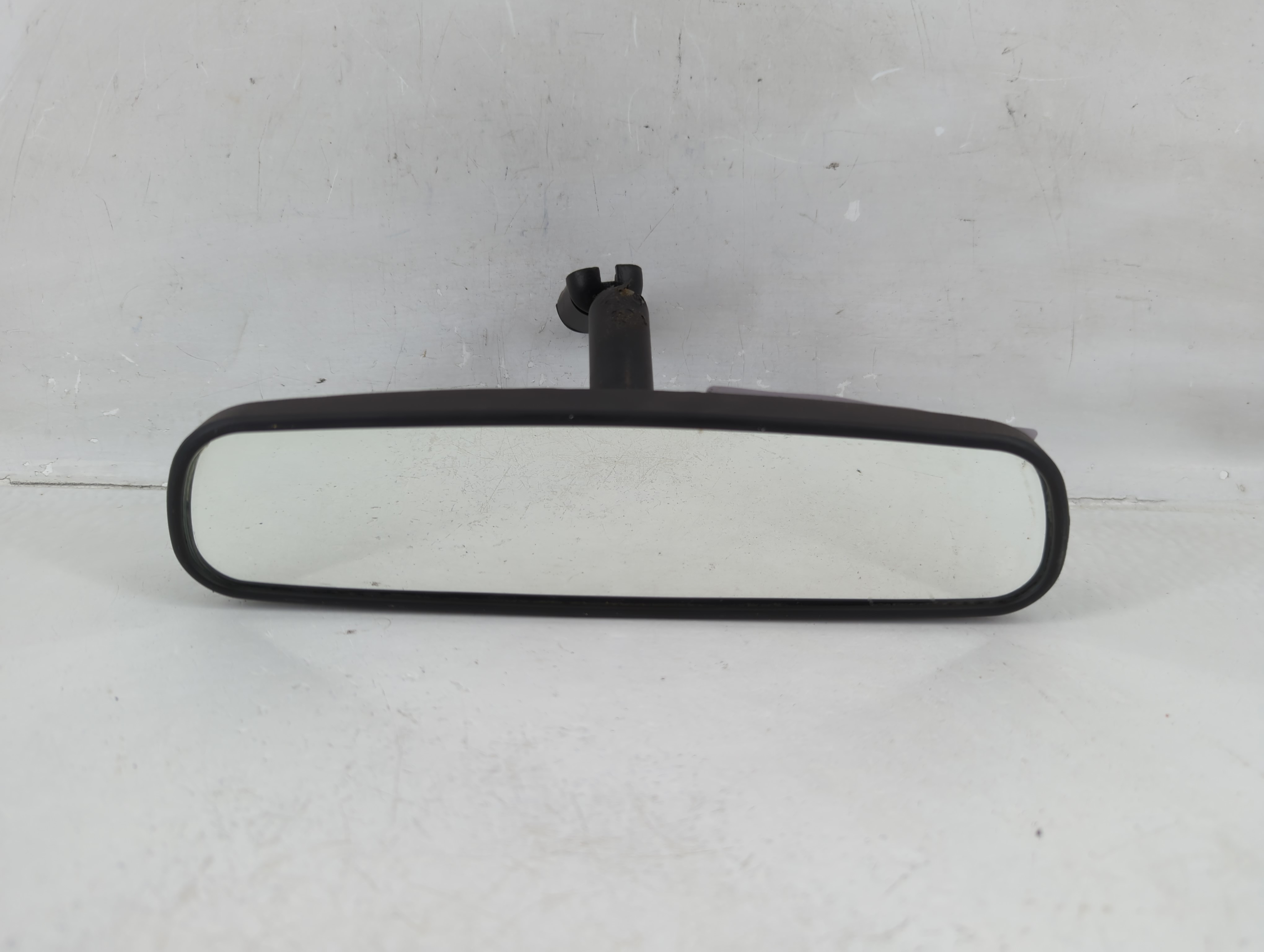 2017-2019 Ford Escape Interior Rear View Mirror Oem 1152612 - Oemusedautoparts1.com