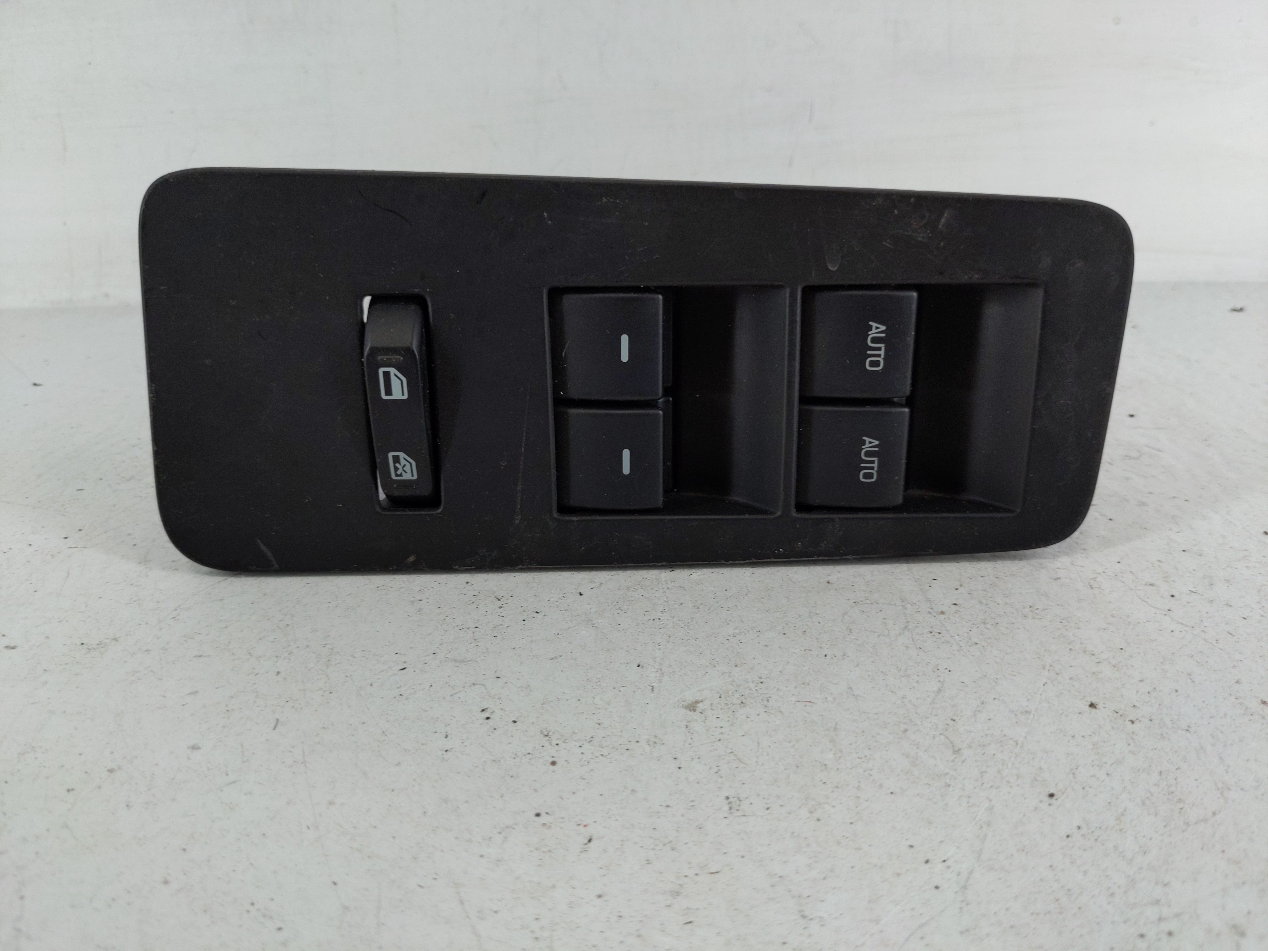 2015-2019 Ford Flex Driver Left Door Master Power Window Switch 1152641 - Oemusedautoparts1.com
