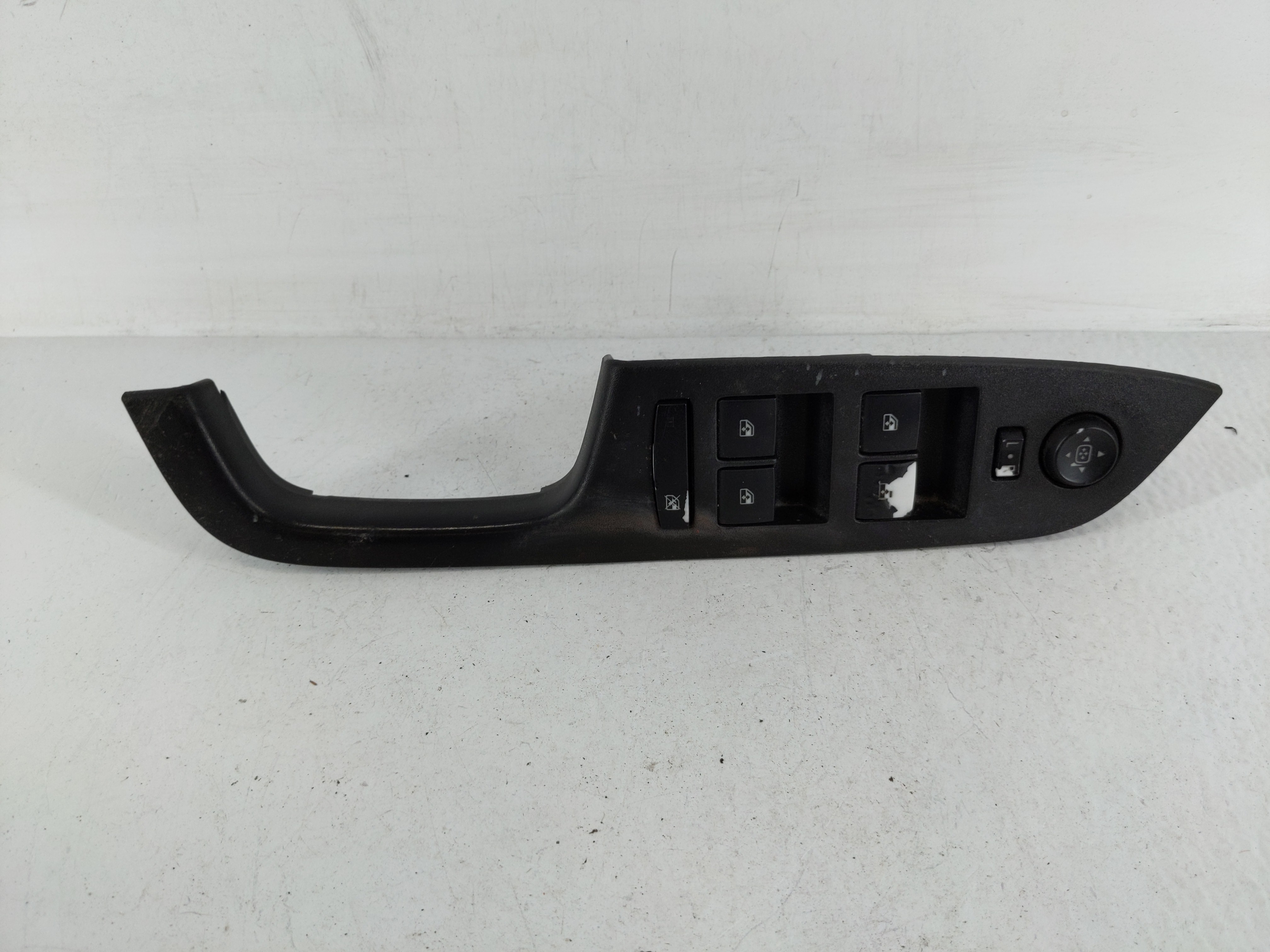 2010-2017 Gmc Terrain Driver Left Door Master Power Window Switch 1152650 - Oemusedautoparts1.com