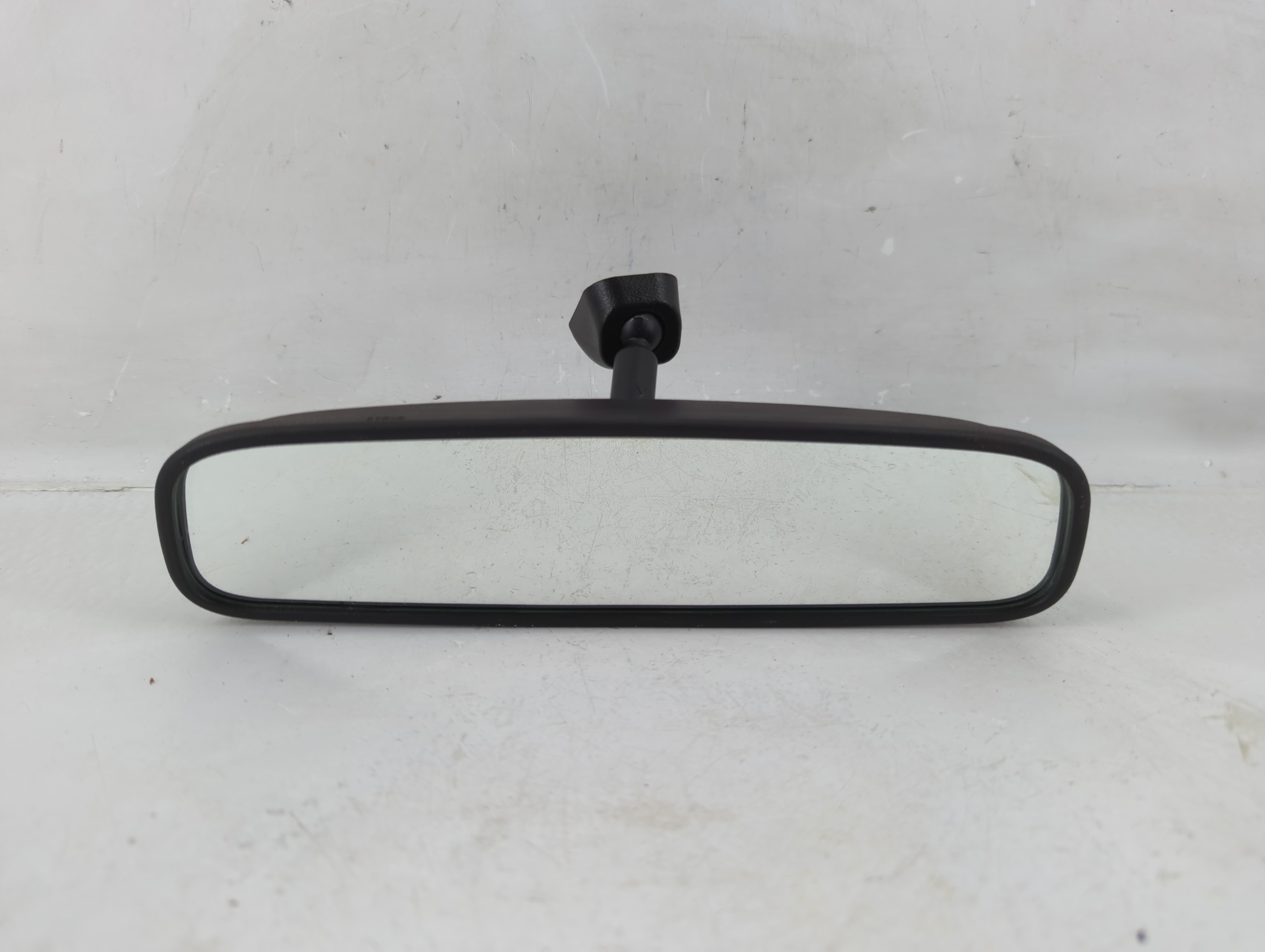 2017-2020 Kia Optima Interior Rear View Mirror Oem 1152678 - Oemusedautoparts1.com