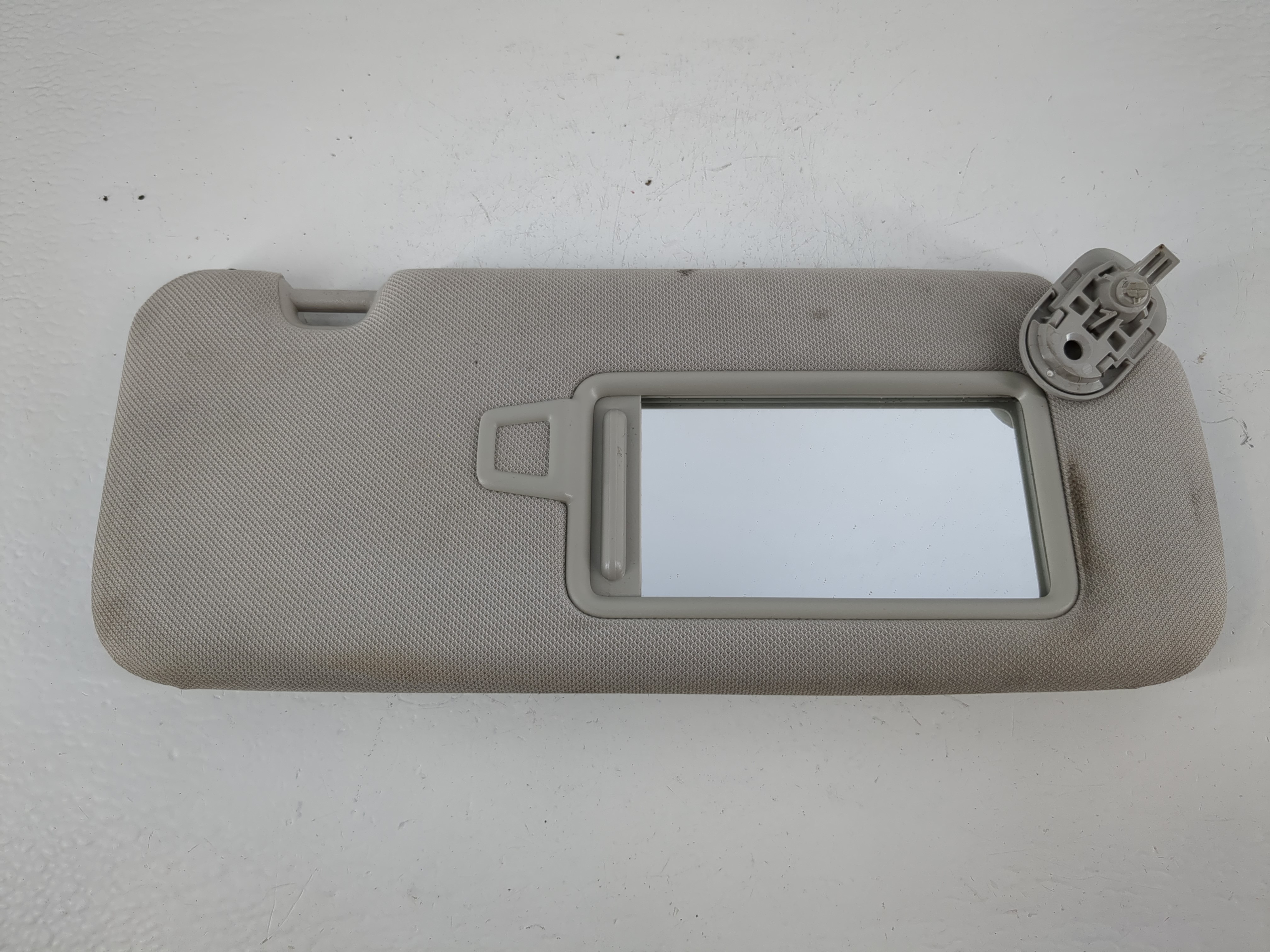 2020-2023 Hyundai Sonata Passenger Sun Visor Mirror Right Sunvisor Gray 1152694 - Oemusedautoparts1.com