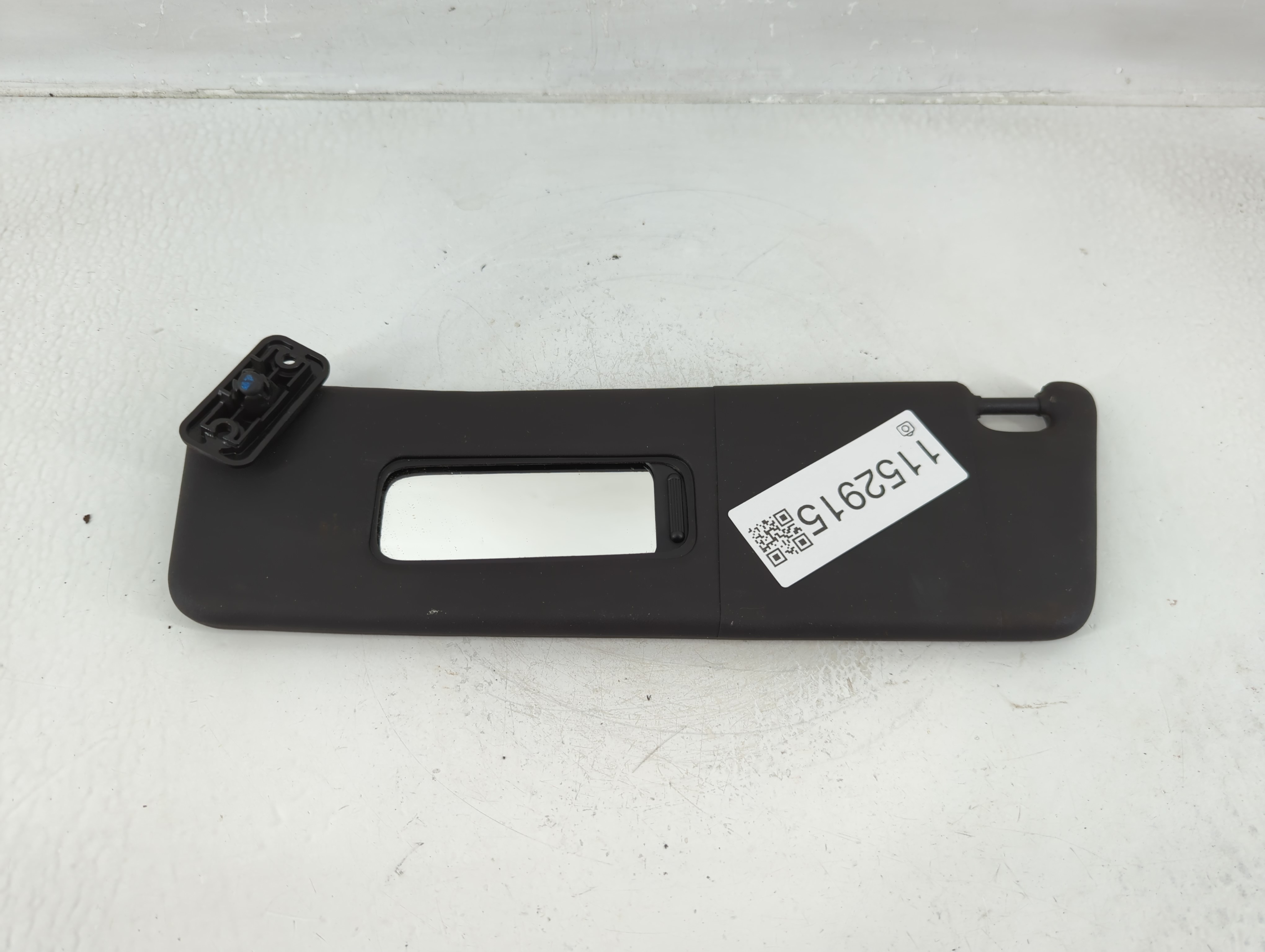 2010-2015 Chevrolet Camaro Passenger Sun Visor Mirror Right Sunvisor 1152915 - Oemusedautoparts1.com