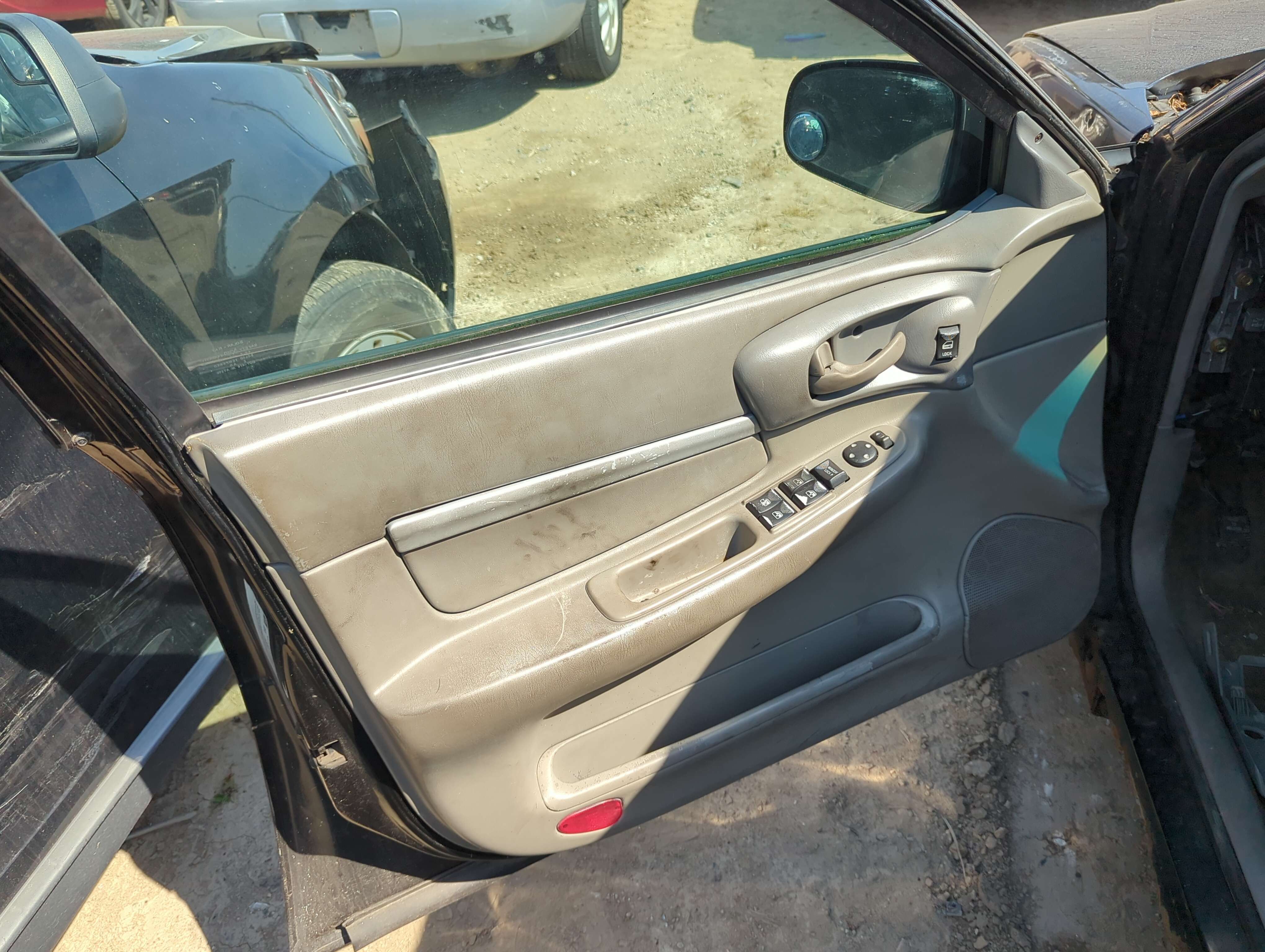 2003 Chevrolet Impala Front Left Driver Interior Door Panel Trim 1153075 - Oemusedautoparts1.com