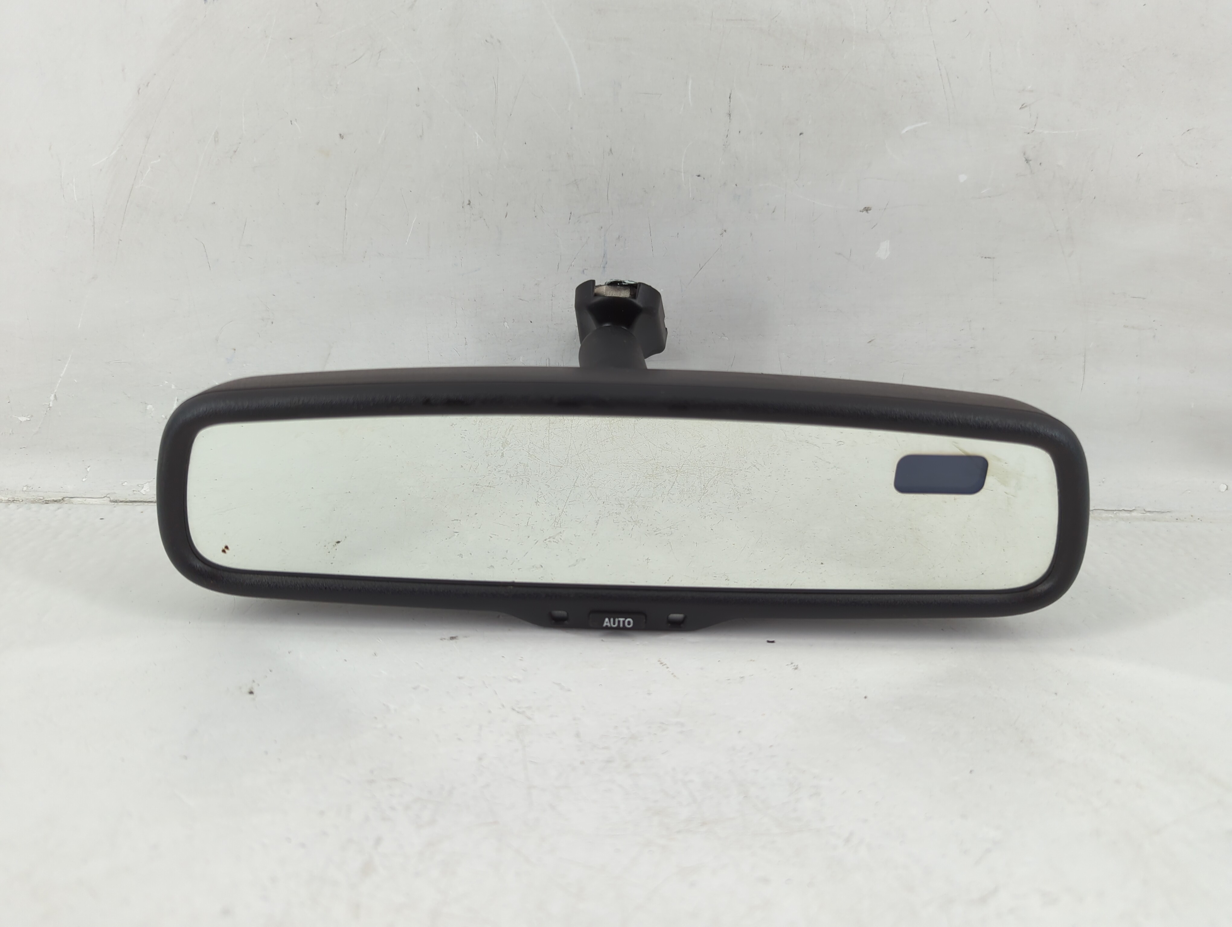 2013-2014 Toyota Camry Interior Rear View Mirror Oem 1153089 - Oemusedautoparts1.com