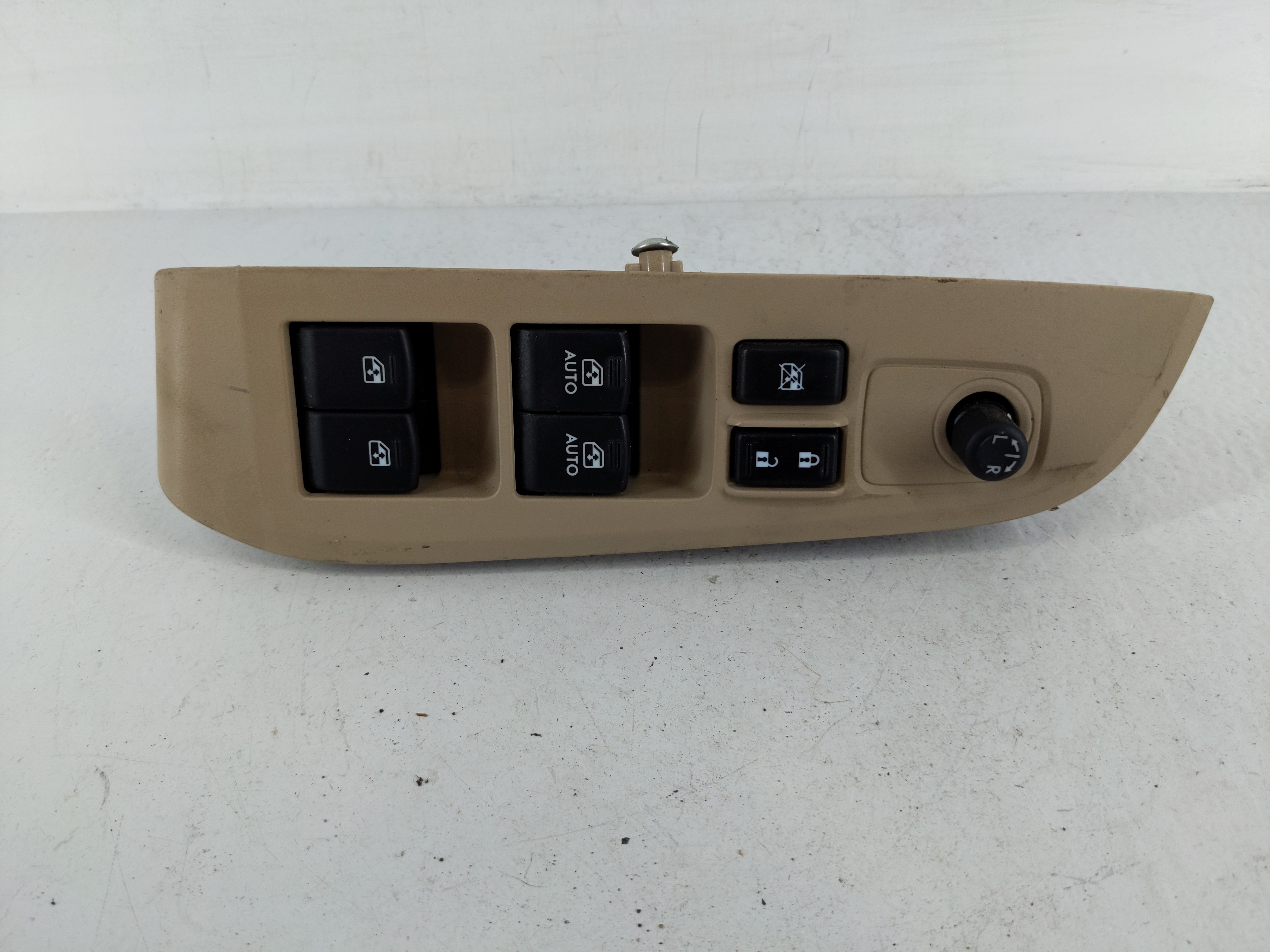 2015-2016 Subaru Legacy Driver Left Door Master Power Window Switch 1153112 - Oemusedautoparts1.com
