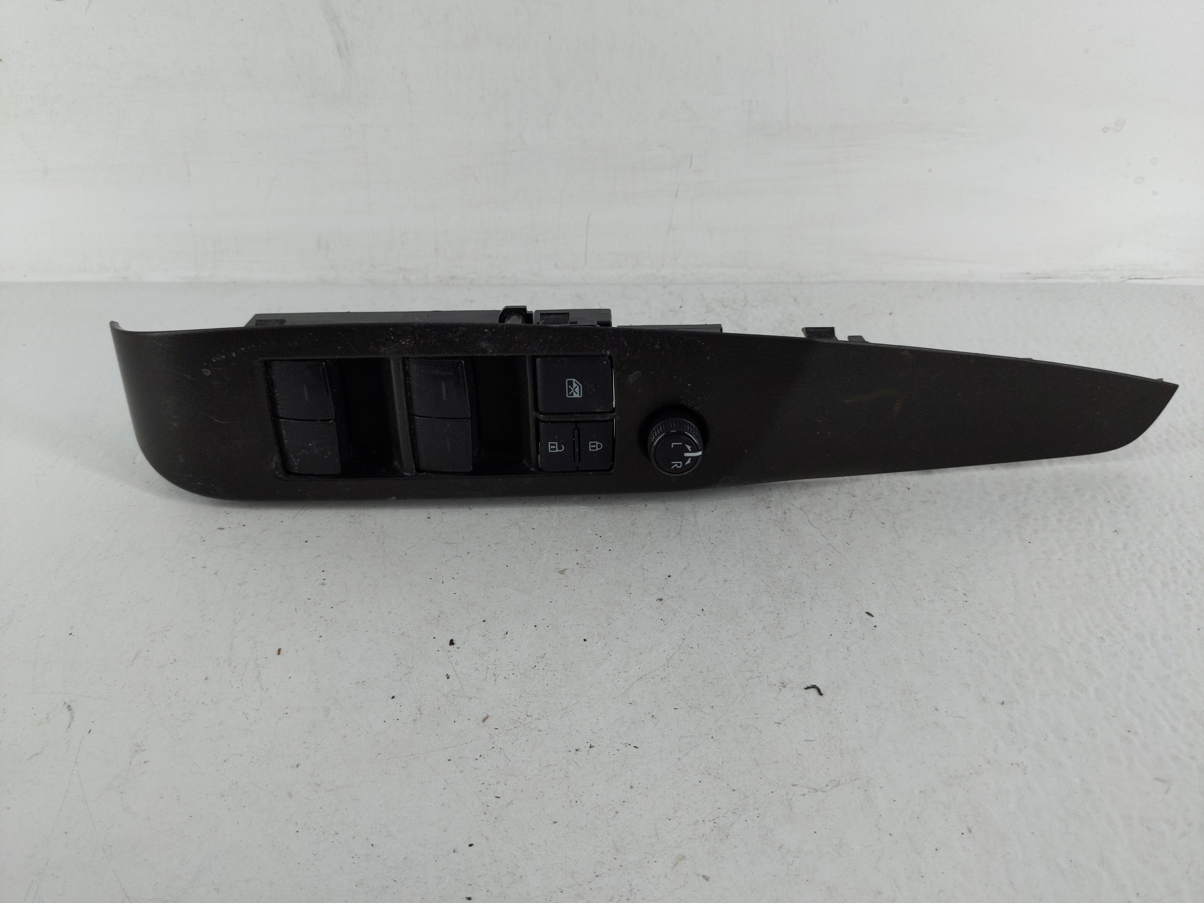 2018-2022 Toyota Camry Driver Left Door Master Power Window Switch 1153118 - Oemusedautoparts1.com
