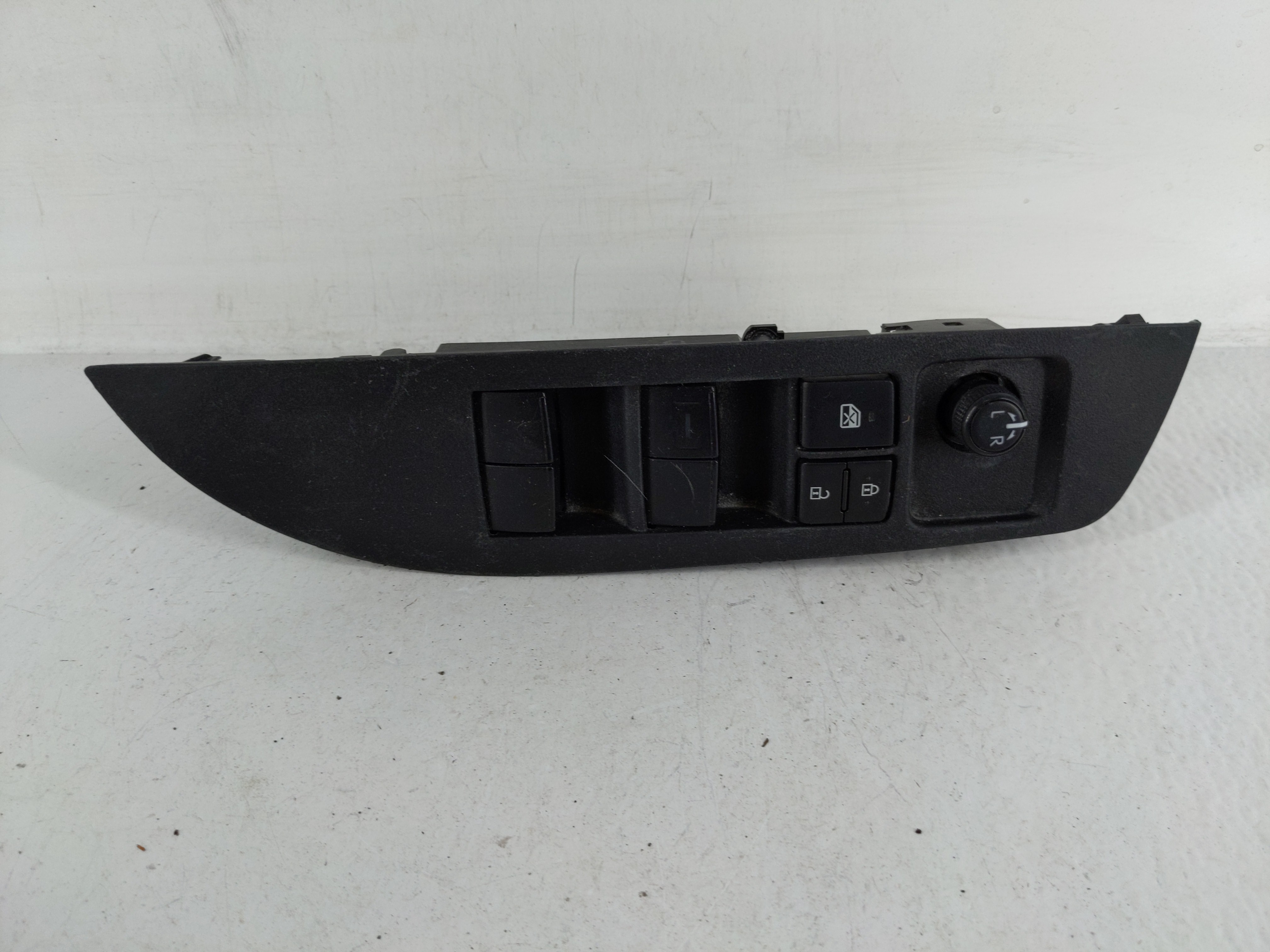 Toyota Corolla Driver Left Door Master Power Window Switch 84040-0r040 1153119 - Oemusedautoparts1.com