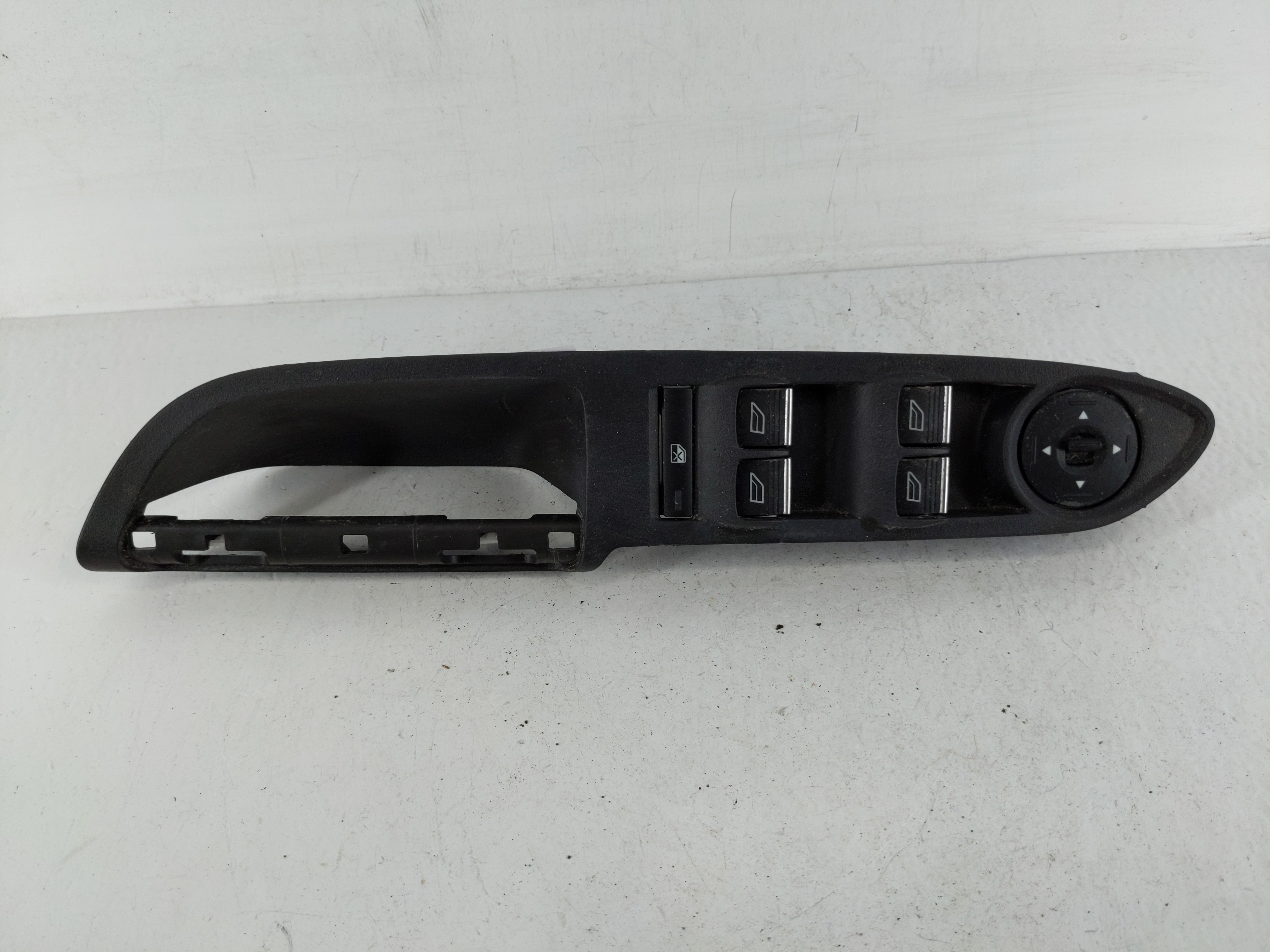 2013-2019 Ford Escape Driver Left Door Master Power Window Switch 1153136 - Oemusedautoparts1.com