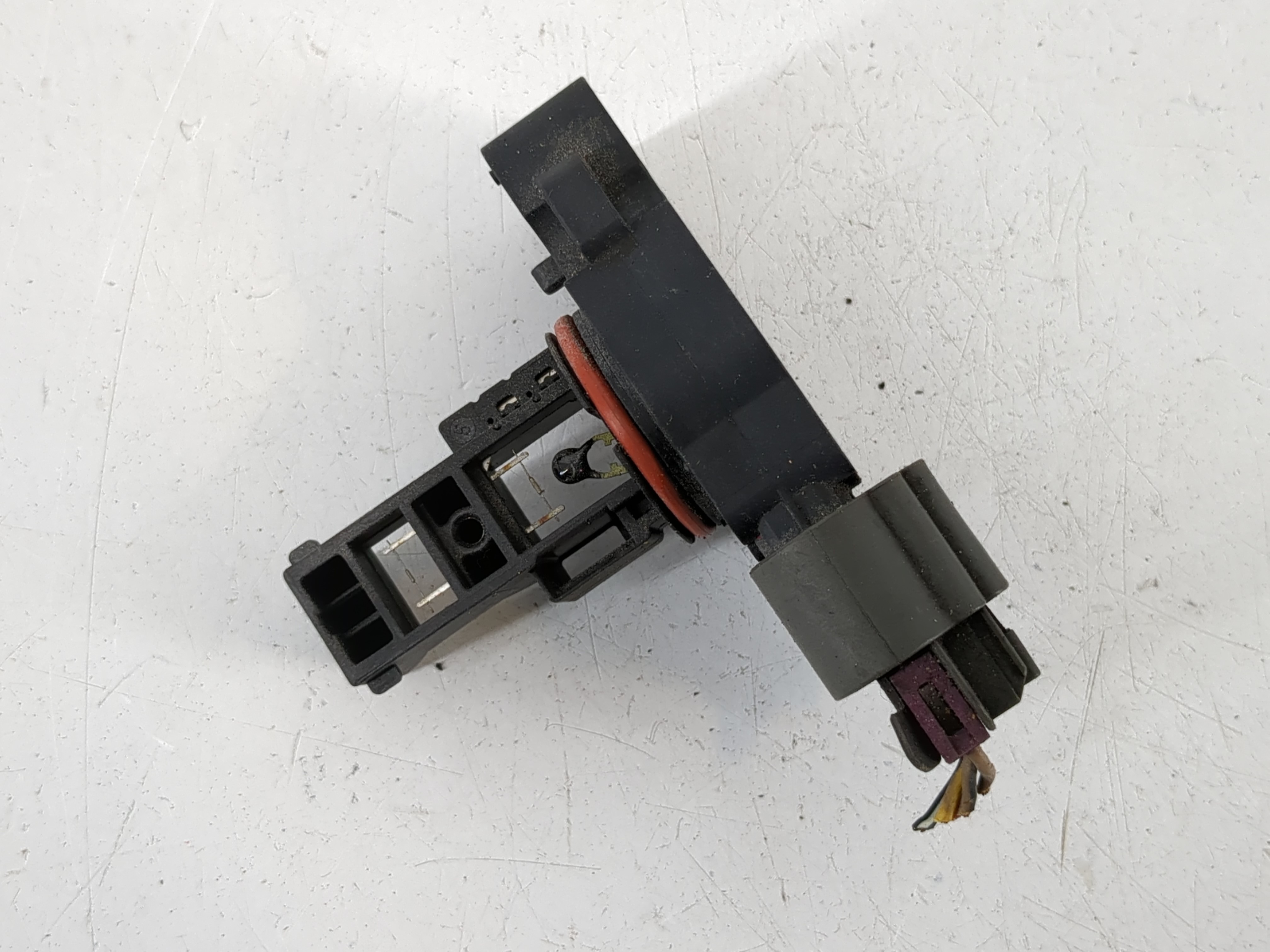 2009-2014 Gmc Yukon Xl 1500 Mass Air Flow Meter Maf 1153143 - Oemusedautoparts1.com