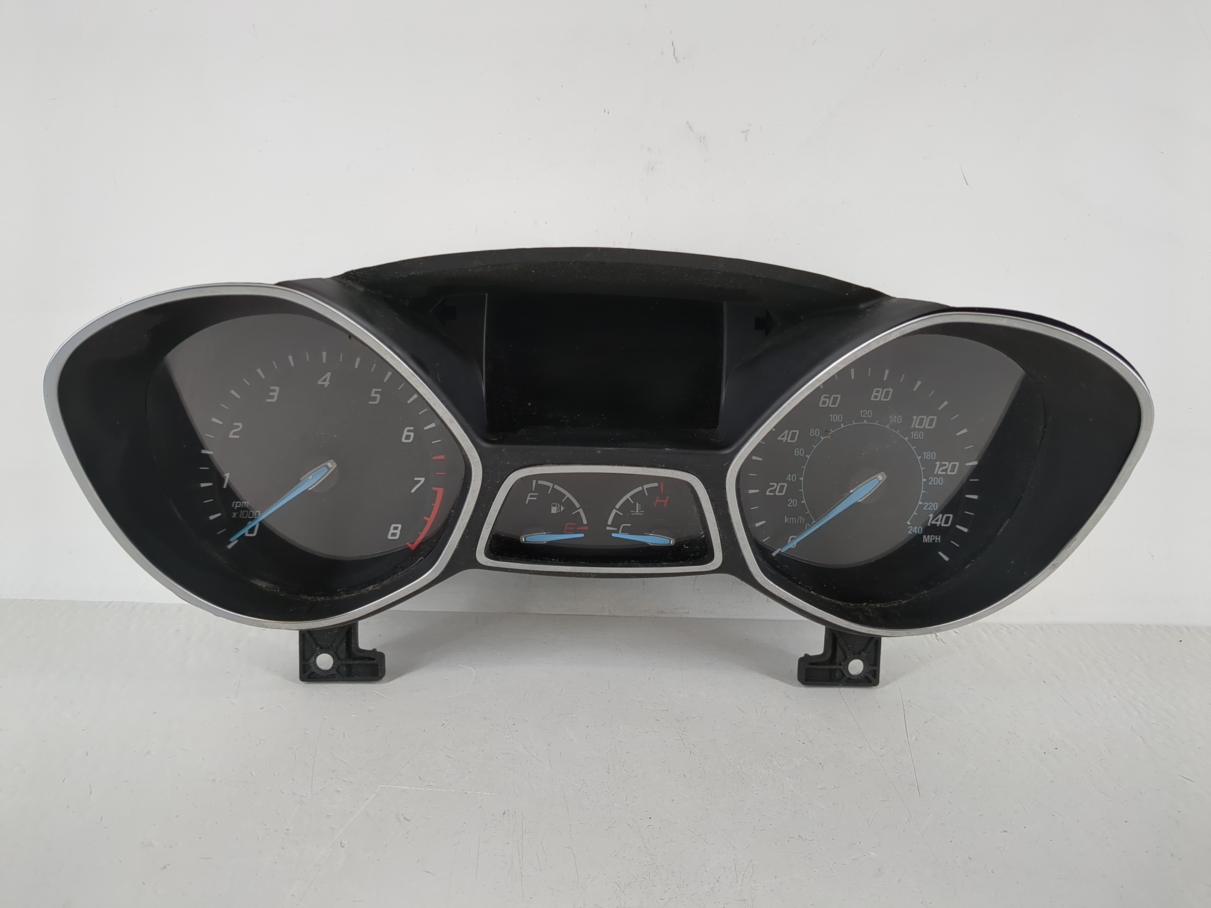 2016-2016 Ford Escape Speedometer Instrument Cluster Gauges 5ftd67645a 1153162 - Oemusedautoparts1.com