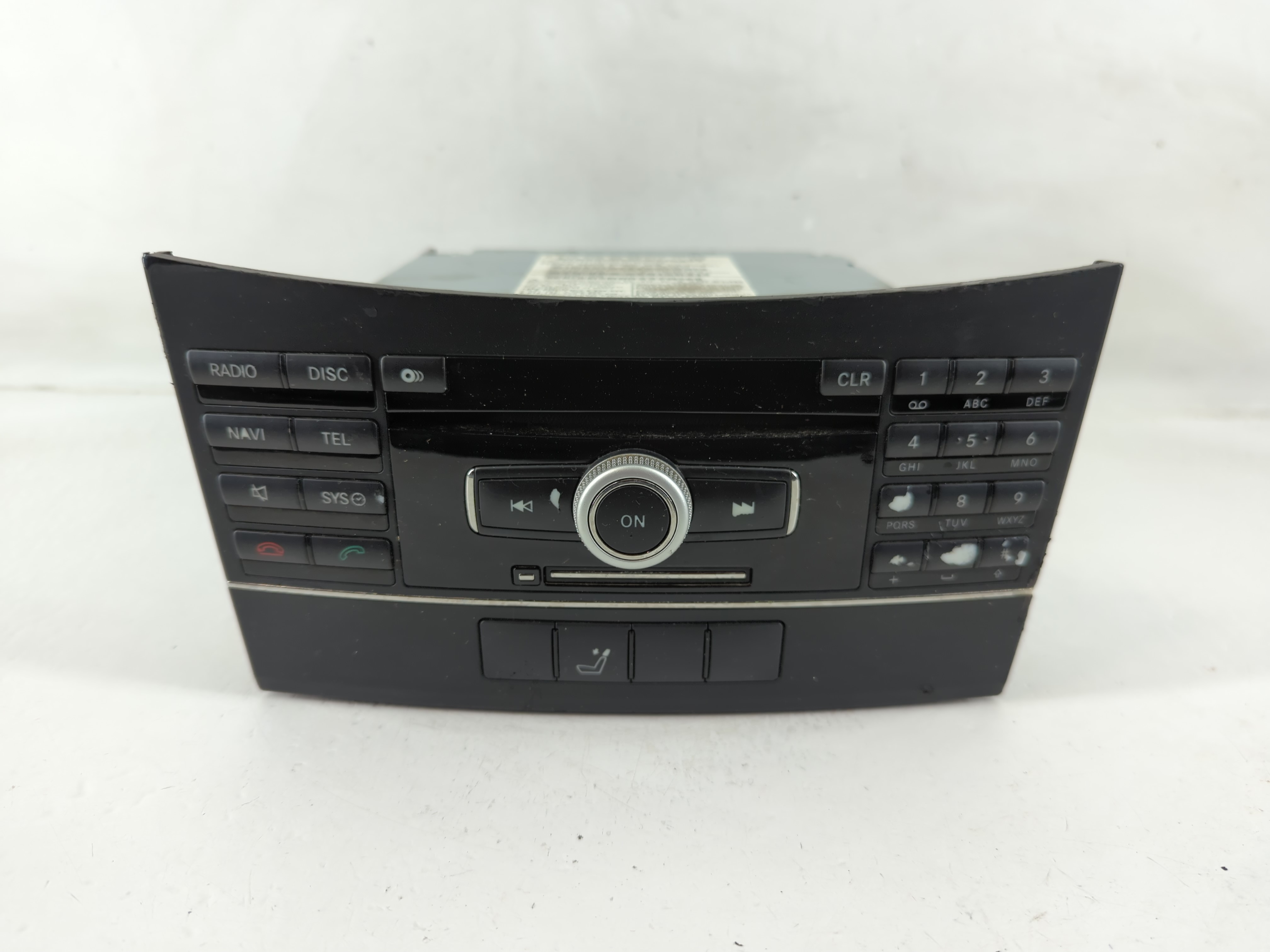 Chrysler E Class Am Fm Cd Player Radio Receiver 1153174 - Oemusedautoparts1.com