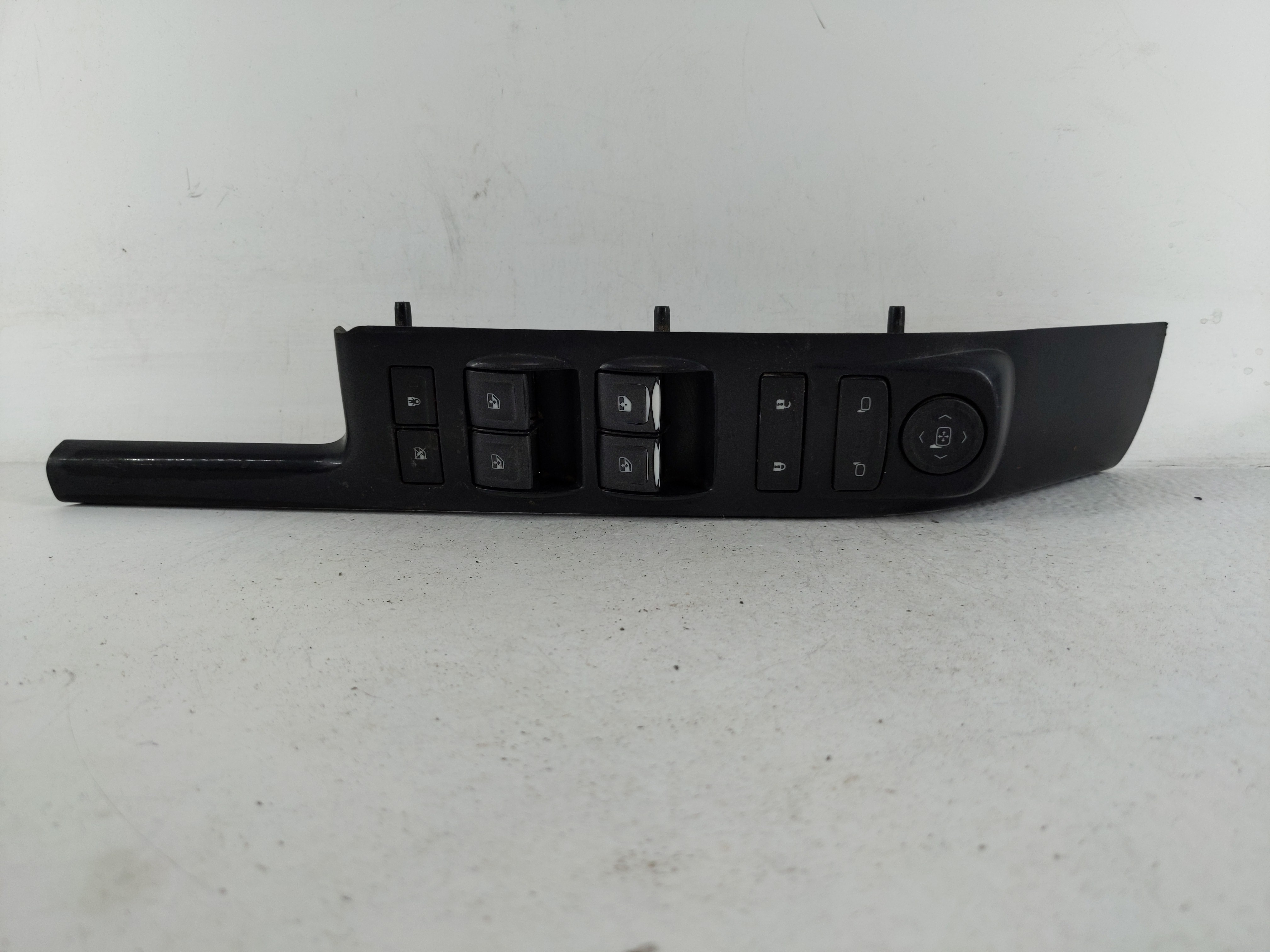 Picture of 2015 Chevrolet Silverado 2500 Driver Left Door Master Power Window Switch 1153235