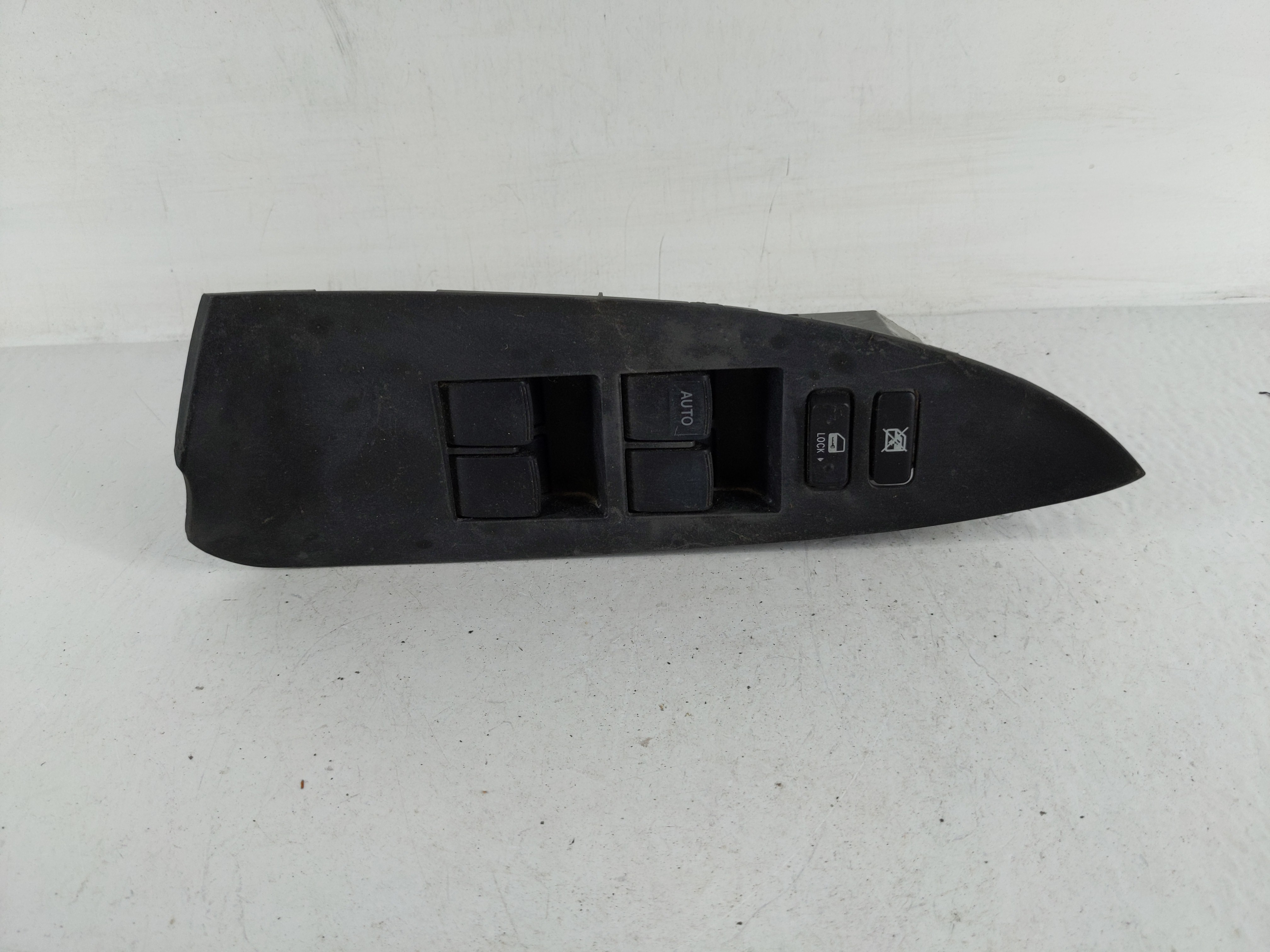 2006-2012 Toyota Rav4 Driver Left Door Master Power Window Switch 1153239 - Oemusedautoparts1.com
