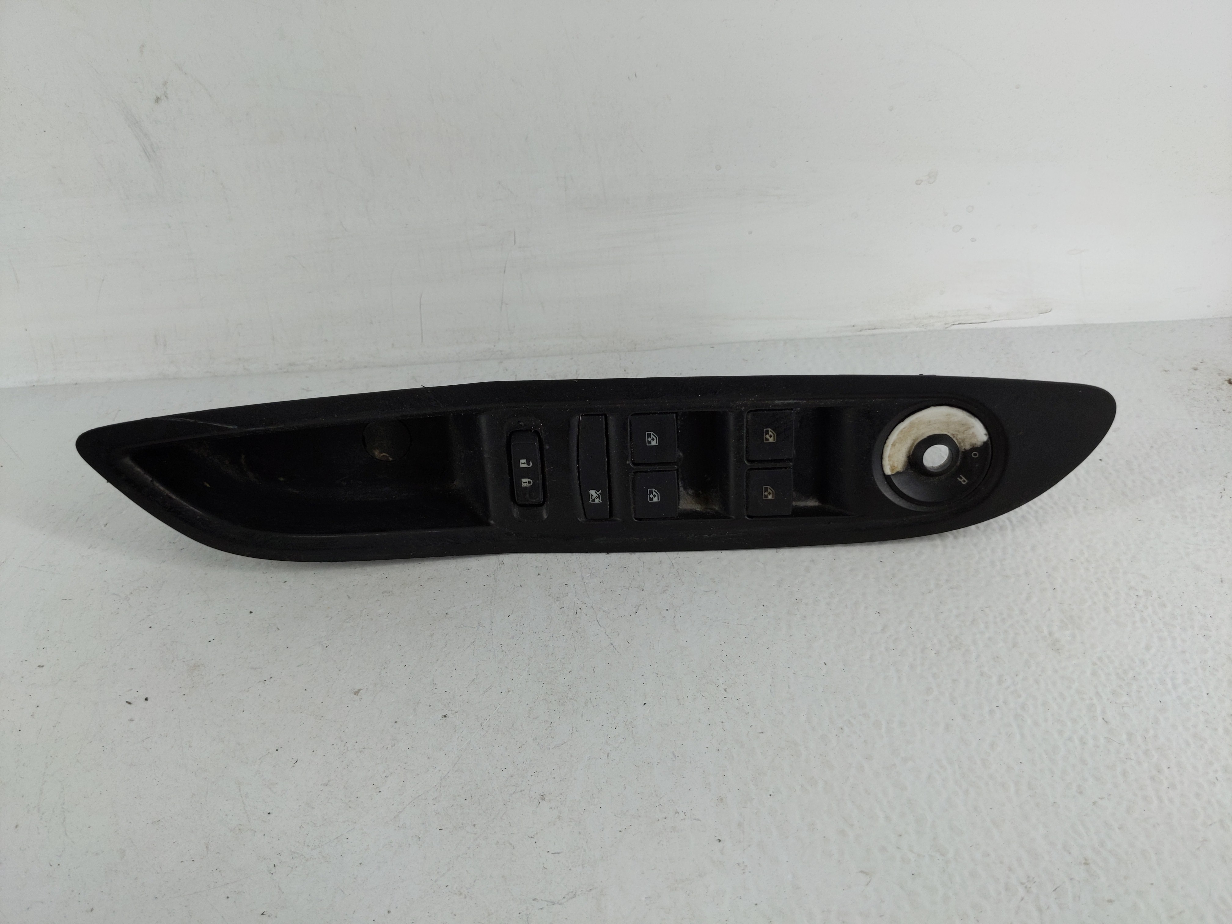 Picture of 2017-2020 Buick Encore Driver Left Door Master Power Window Switch 1153245