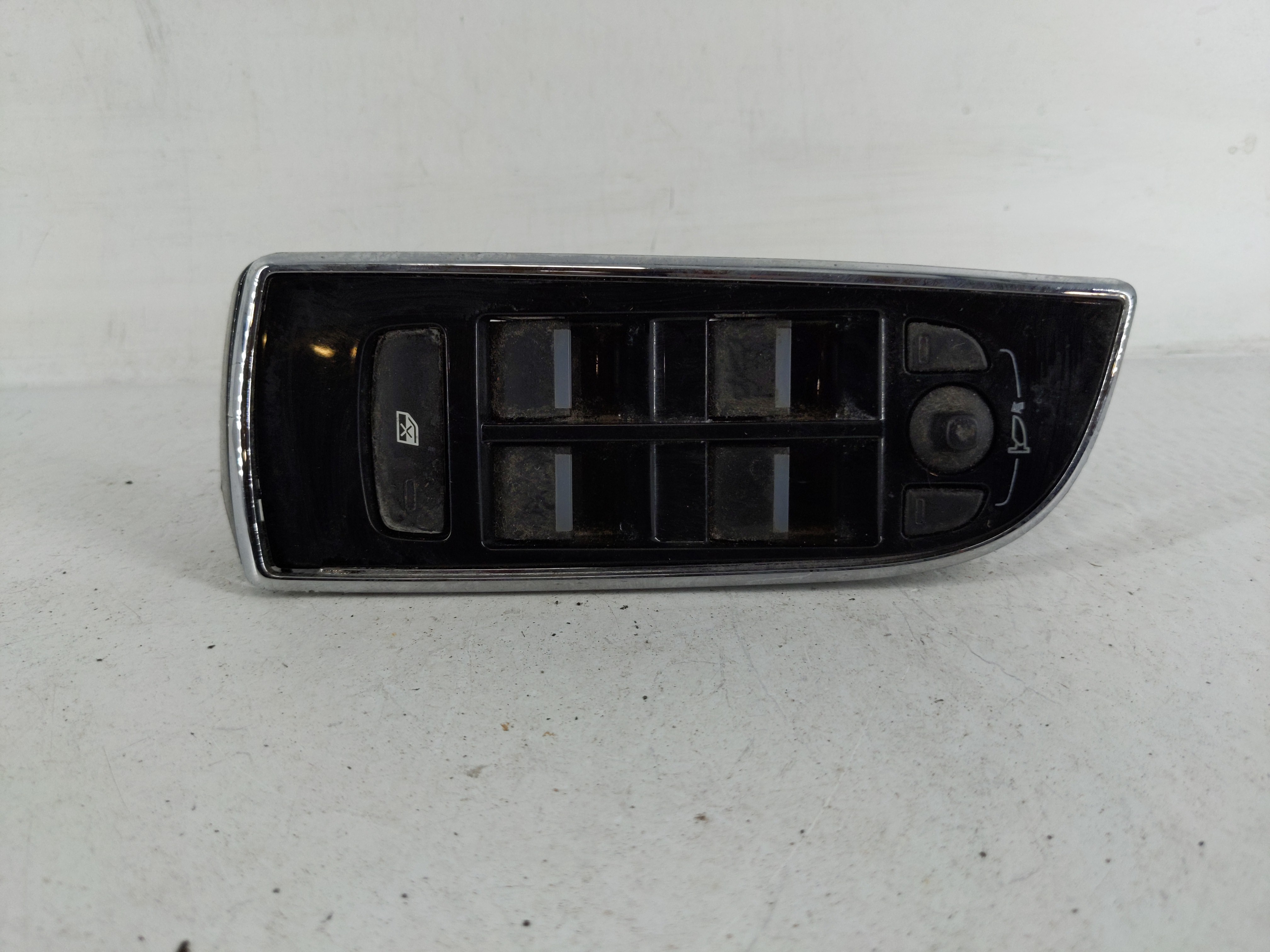 2010-2015 Jaguar Xj Driver Left Door Master Power Window Switch 1153251 - Oemusedautoparts1.com