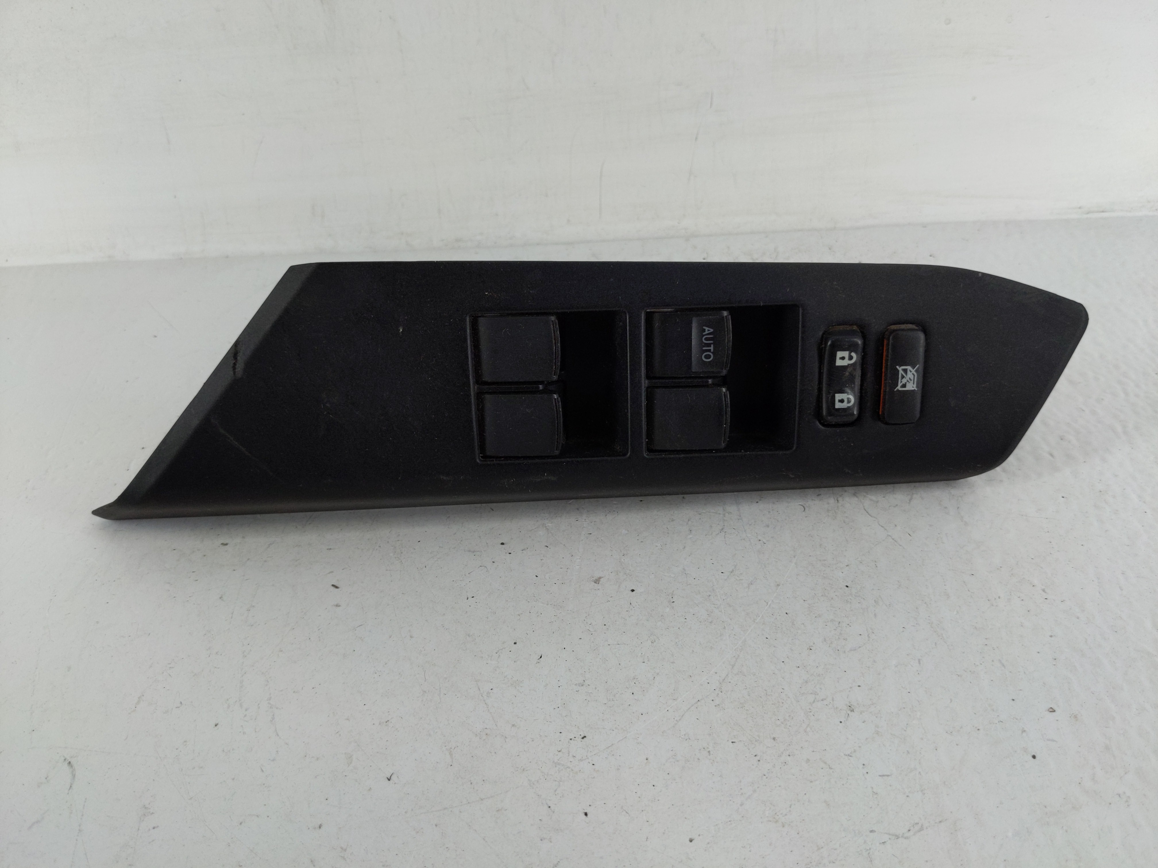 2013-2018 Toyota Rav4 Driver Left Door Master Power Window Switch 1153343 - Oemusedautoparts1.com