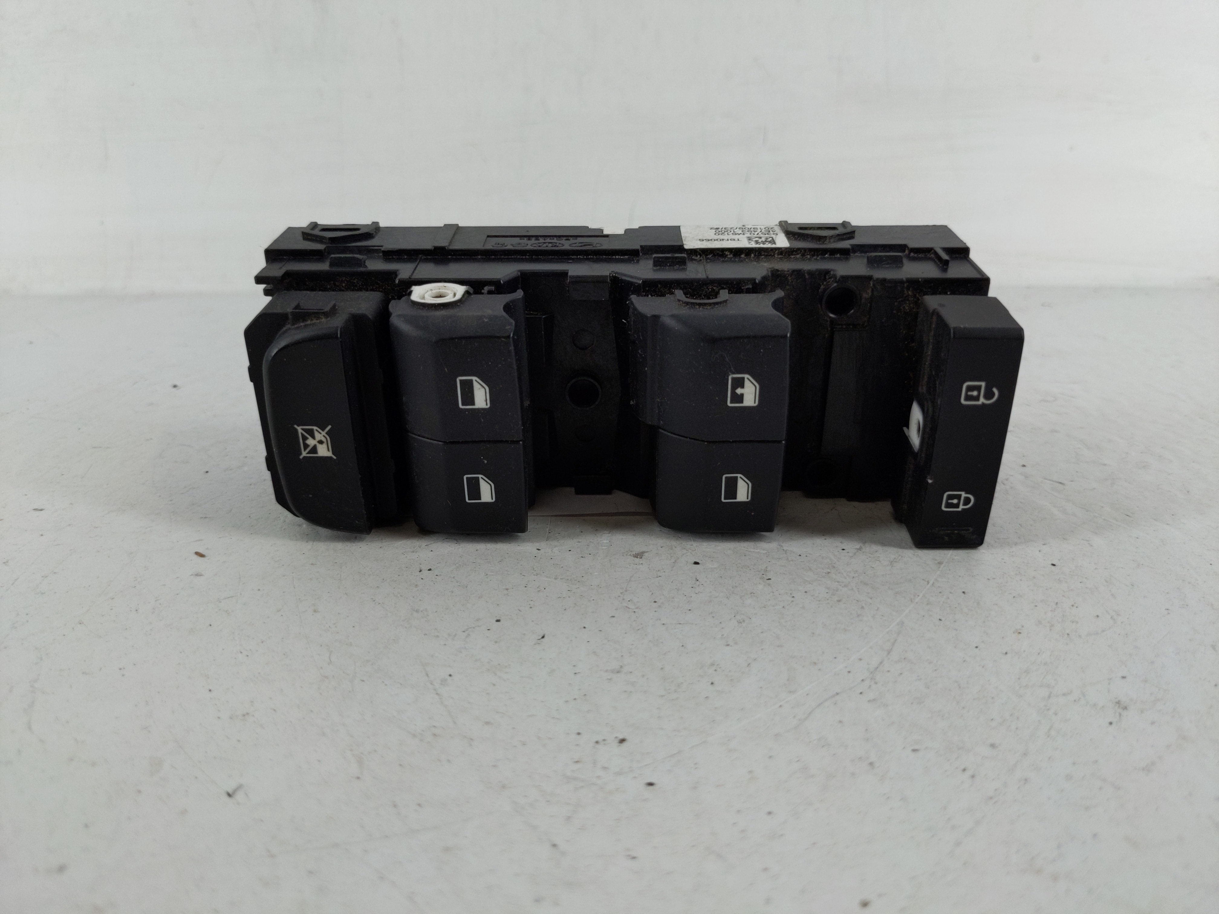 Picture of 2020 Kia Forte Driver Left Door Master Power Window Switch 93570-m6120 1153348