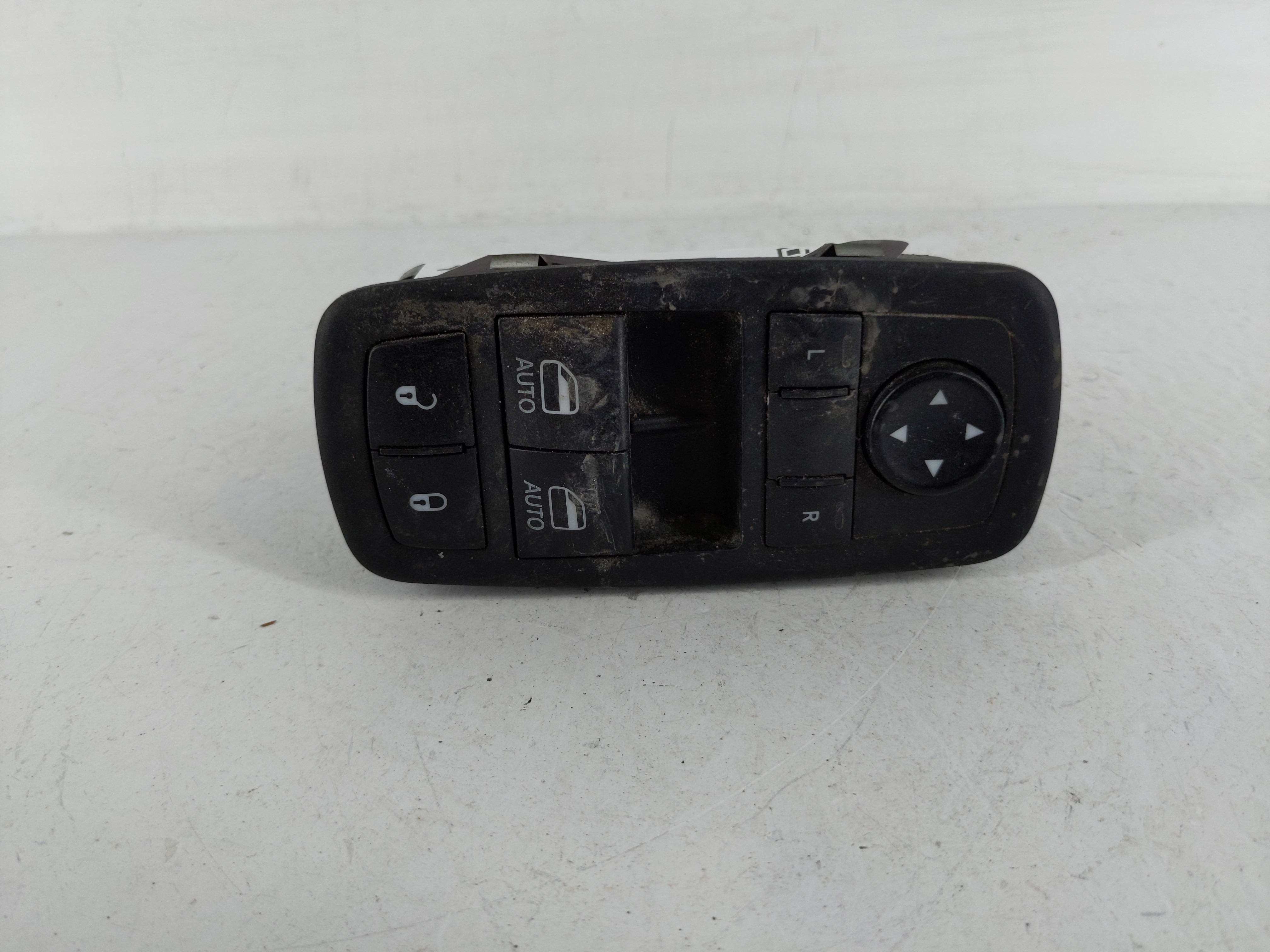 2015-2022 Dodge Challenger Driver Left Door Master Power Window Switch 1153354 - Oemusedautoparts1.com