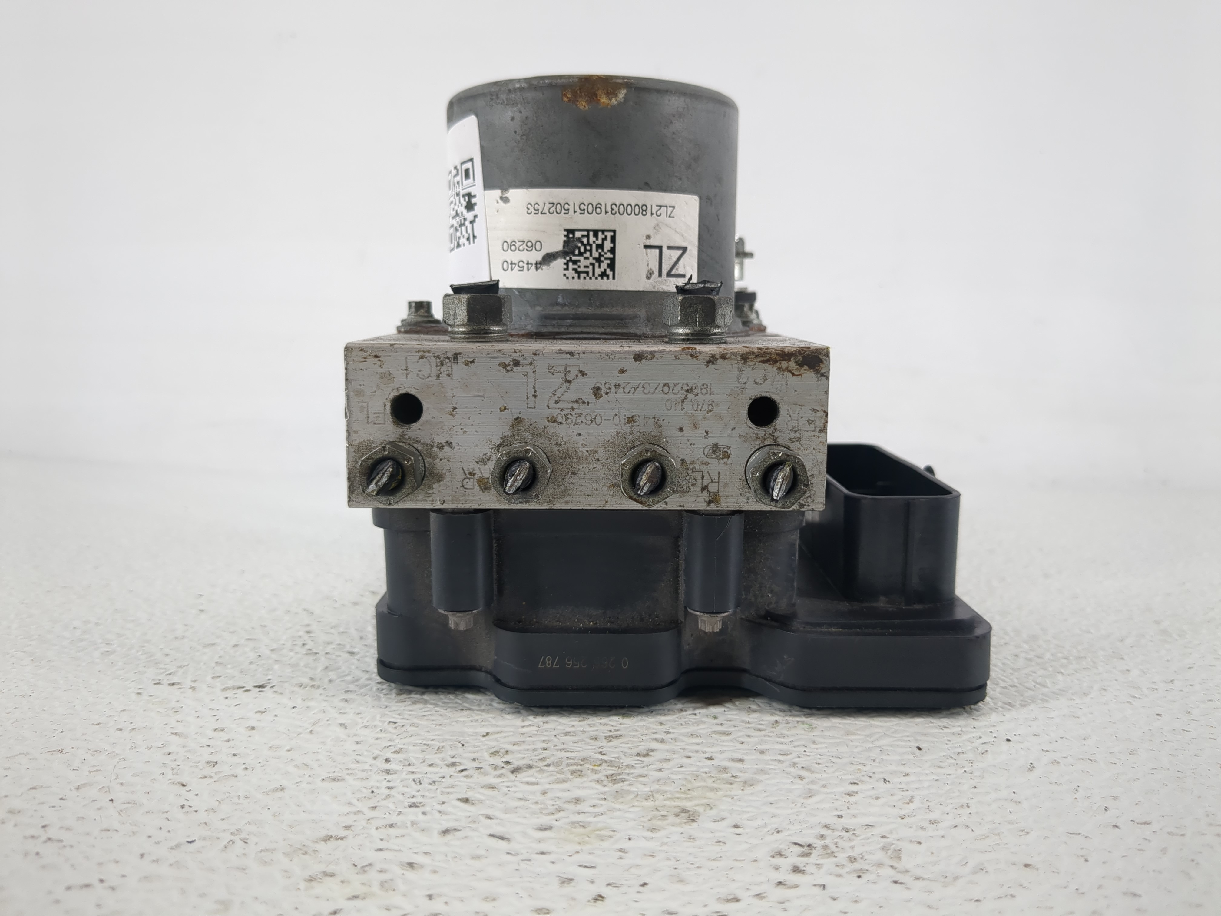 2018-2019 Toyota Camry Abs Pump Control Module 1153429 - Oemusedautoparts1.com