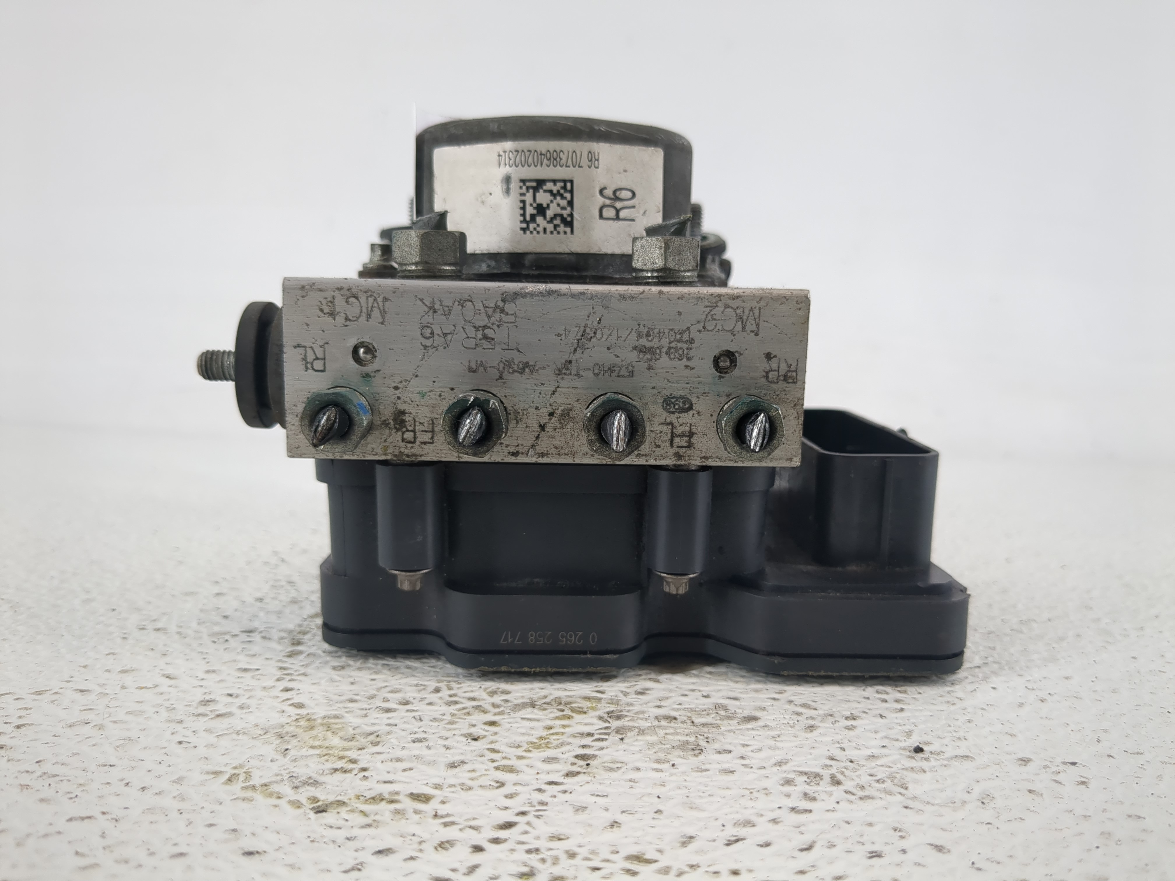 2017-2020 Honda Fit Abs Pump Control Module 1153444 - Oemusedautoparts1.com