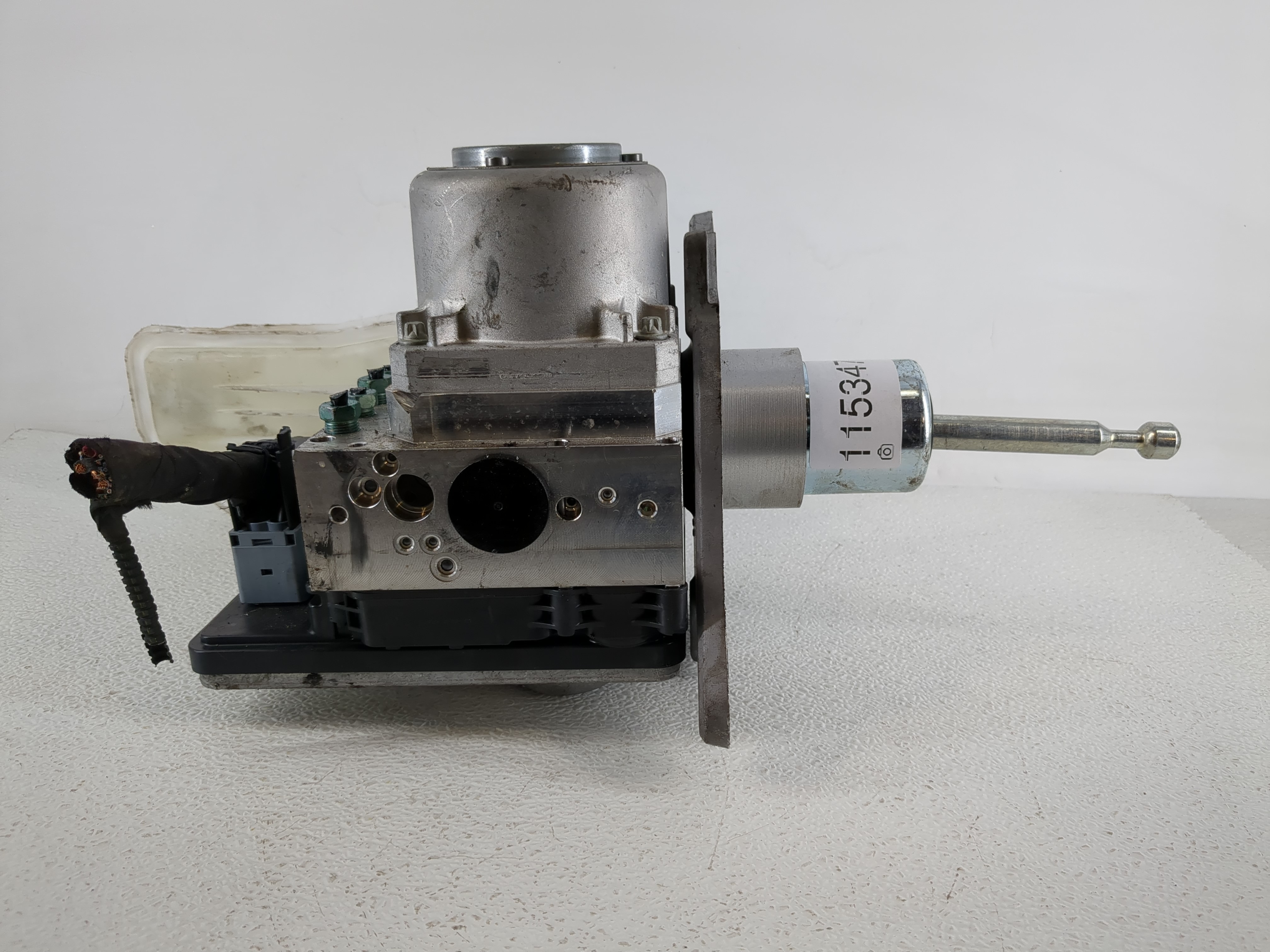 2018-2020 Cadillac Xt5 Abs Pump Control Module 1153478 - Oemusedautoparts1.com