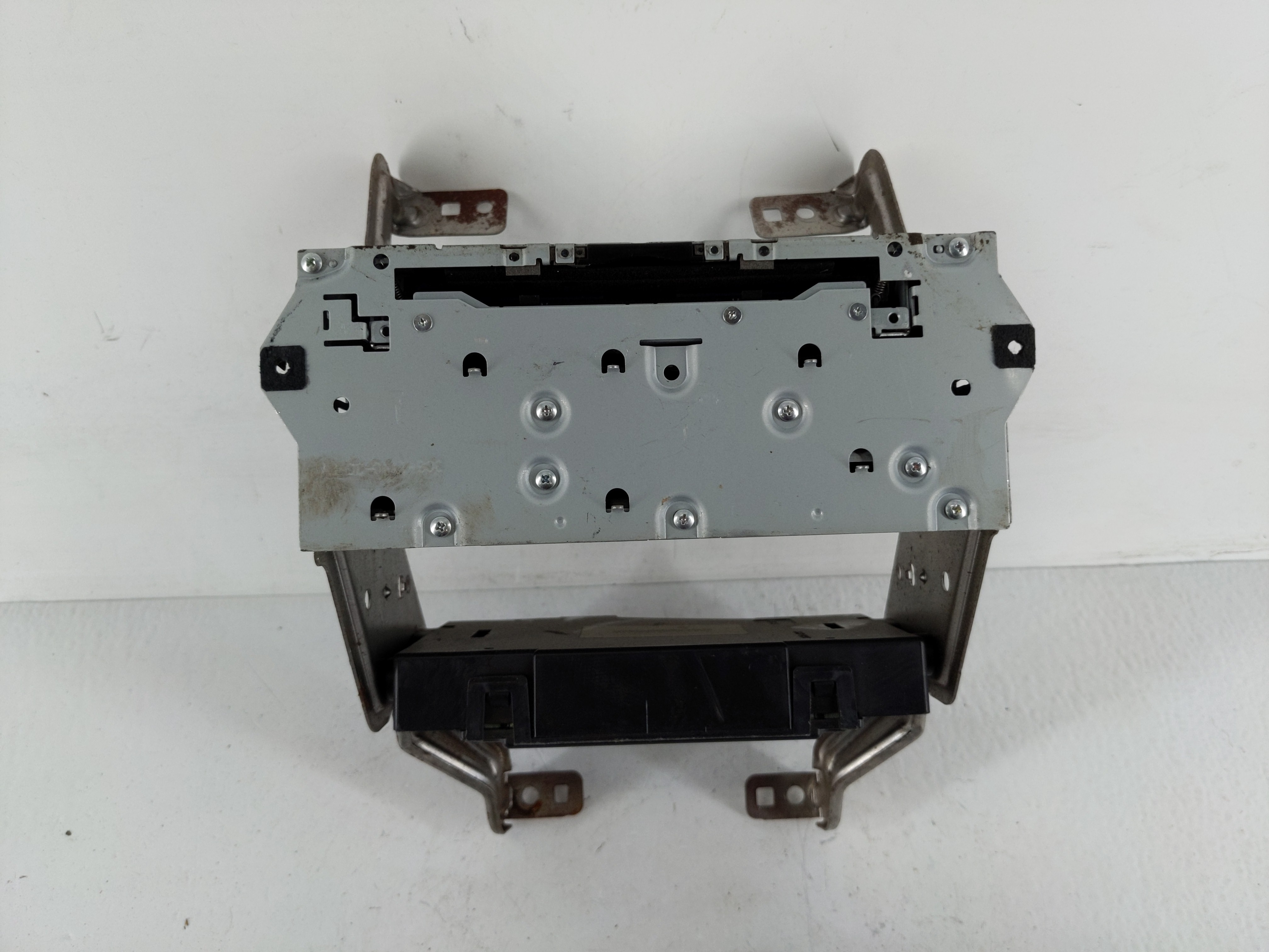 2017-2020 Infiniti Qx60 Am Fm Cd Player Radio Receiver 1153519 - Oemusedautoparts1.com