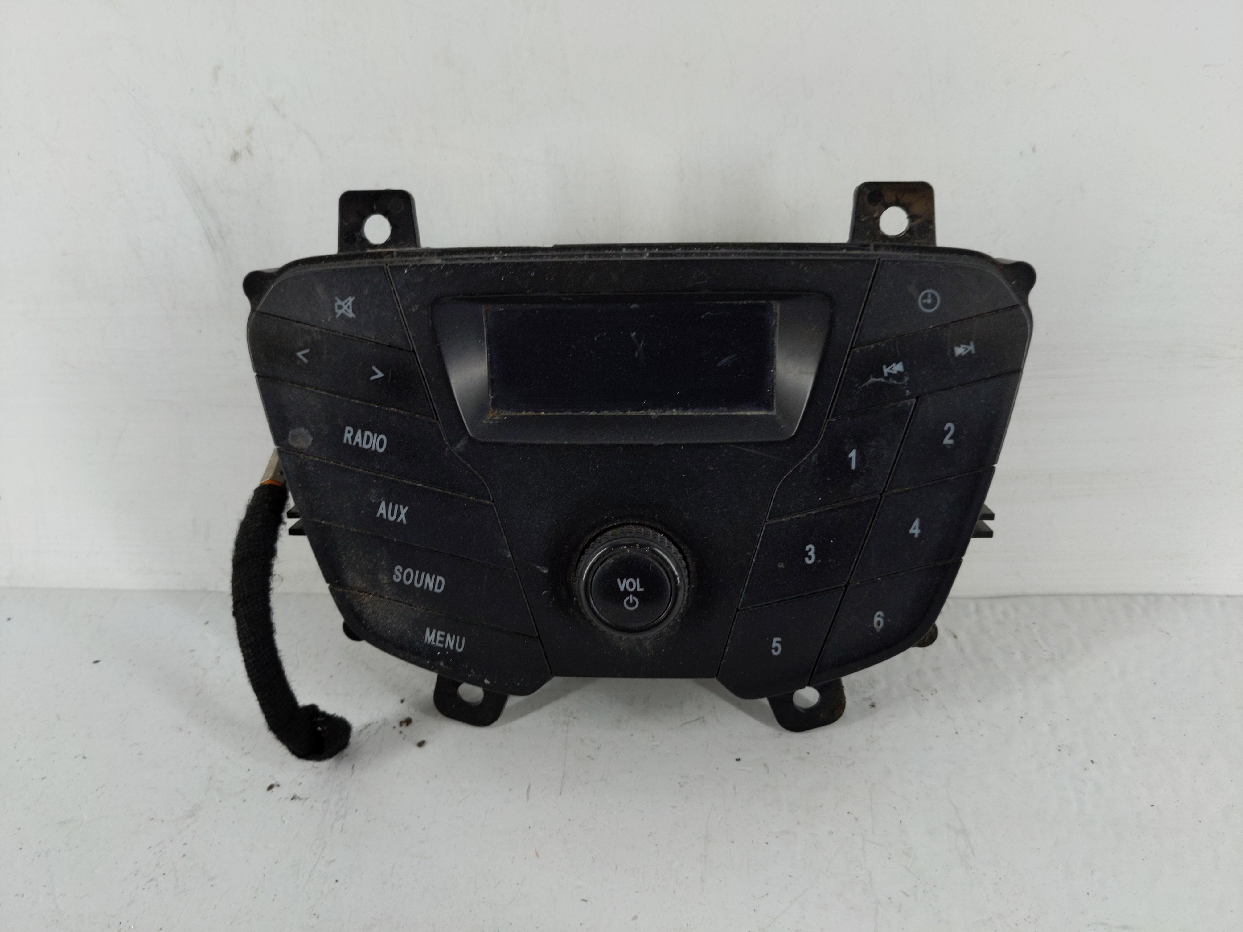 2016-2019 Ford Transit-250 Am Fm Cd Player Radio Receiver 1153540 - Oemusedautoparts1.com